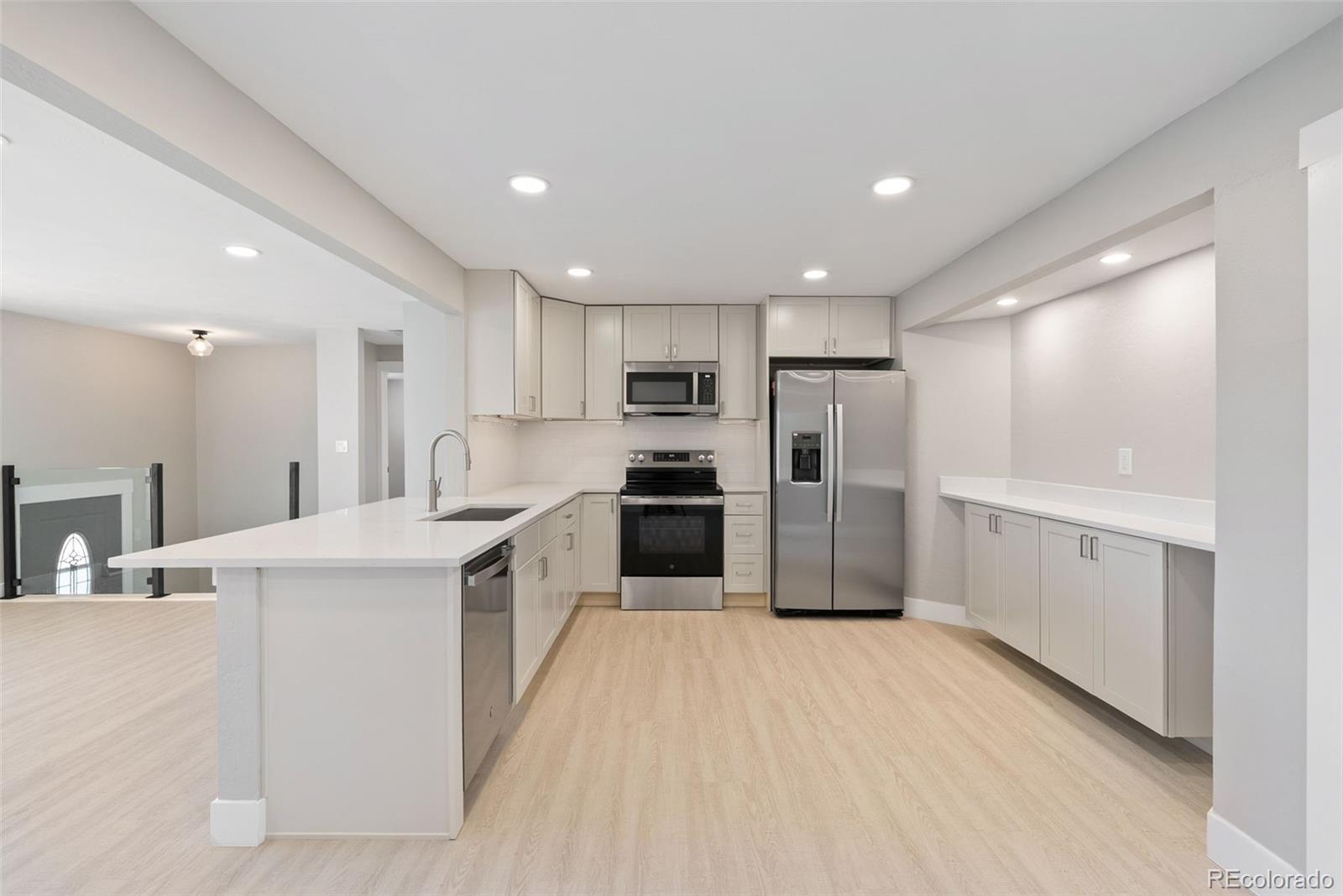 MLS Image #10 for 8389  benton way,arvada, Colorado