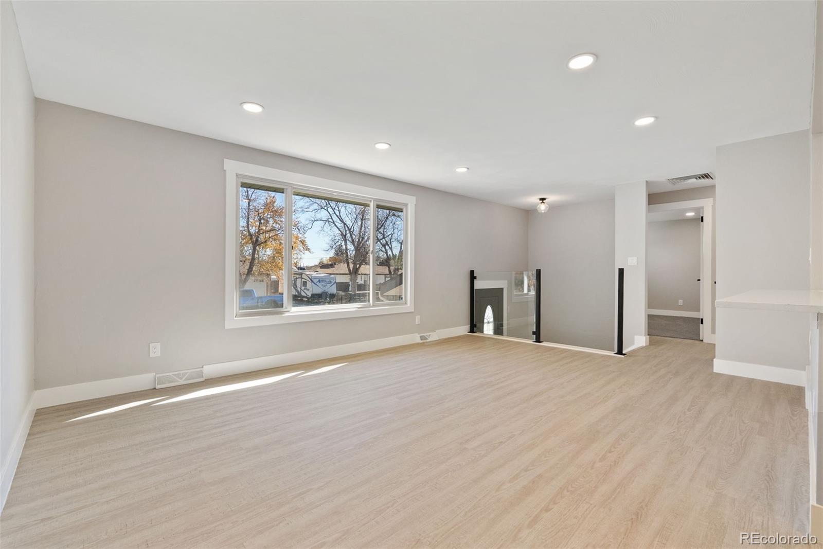 MLS Image #4 for 8389  benton way,arvada, Colorado