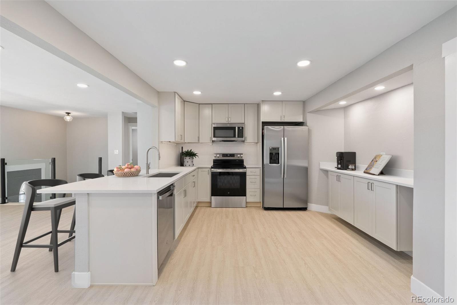 MLS Image #9 for 8389  benton way,arvada, Colorado