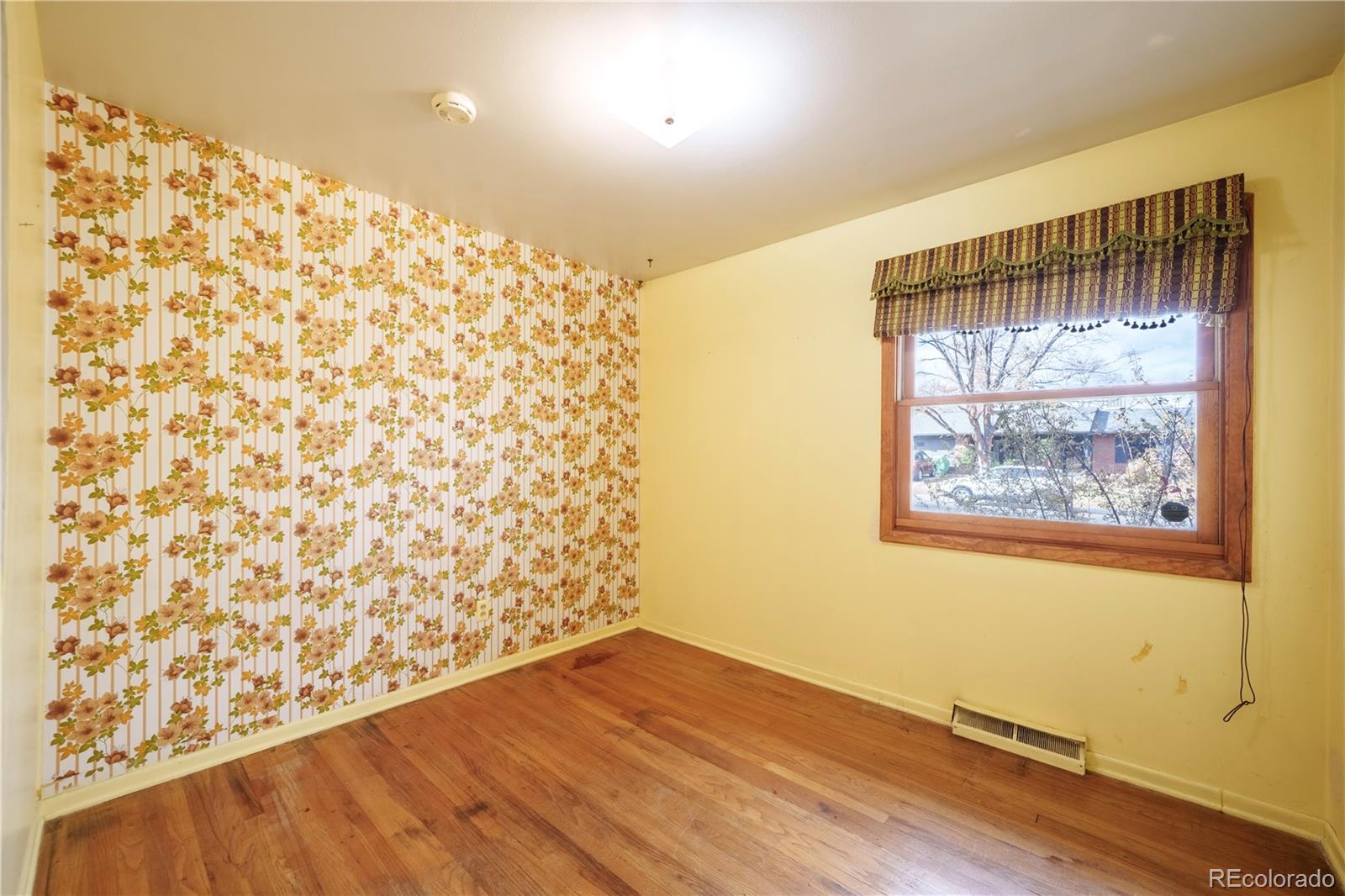 MLS Image #9 for 1606 s fairfax street,denver, Colorado