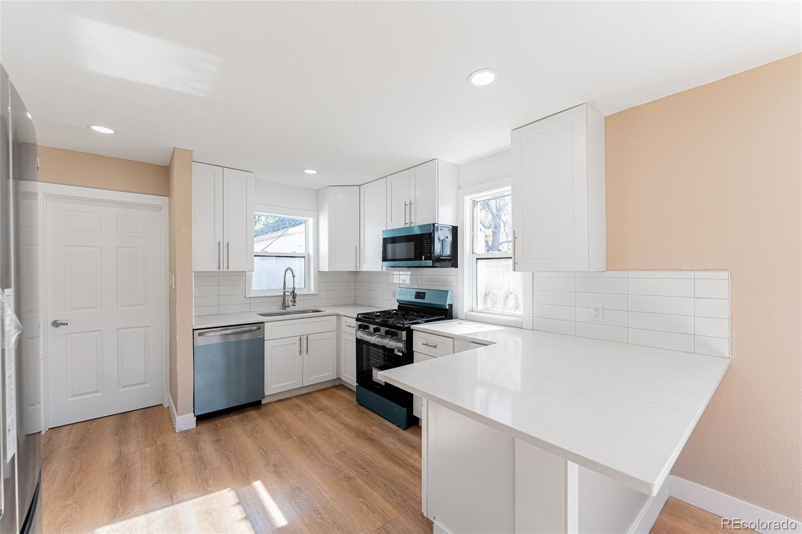 MLS Image #4 for 1558  xenia street,denver, Colorado