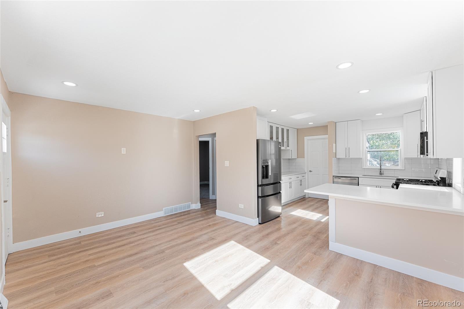MLS Image #6 for 1558  xenia street,denver, Colorado