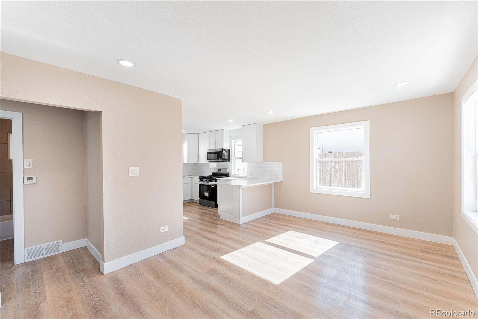 MLS Image #7 for 1558  xenia street,denver, Colorado