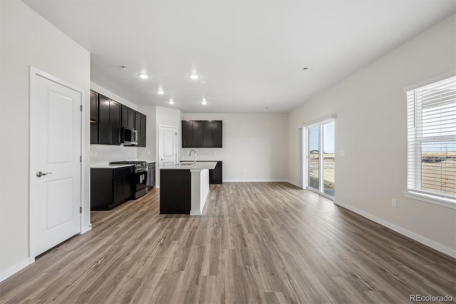 MLS Image #4 for 9444  danube street,commerce city, Colorado