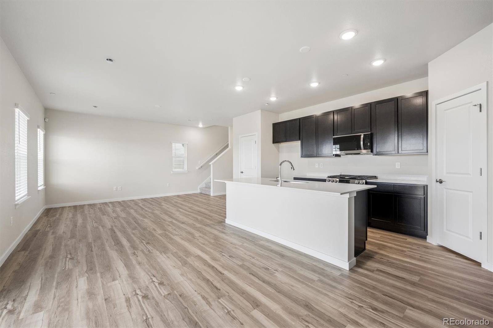 MLS Image #5 for 9444  danube street,commerce city, Colorado