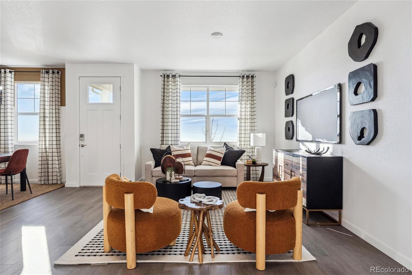 MLS Image #1 for 932  logan peak way,berthoud, Colorado