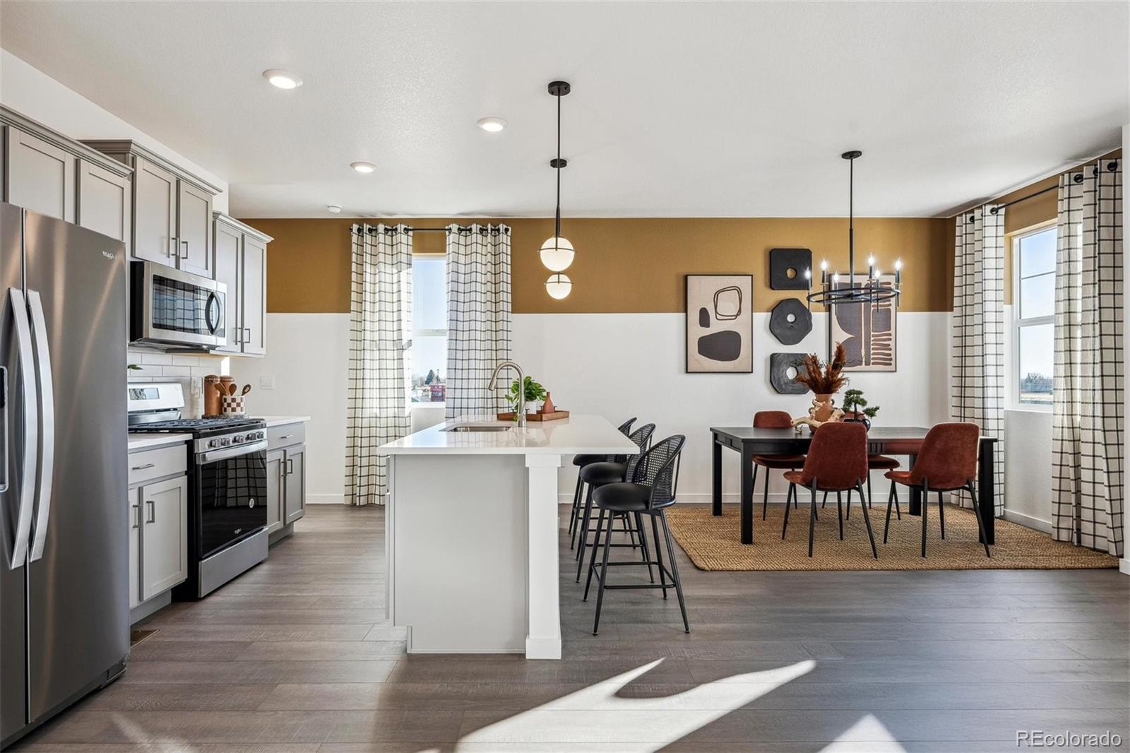 MLS Image #10 for 932  logan peak way,berthoud, Colorado