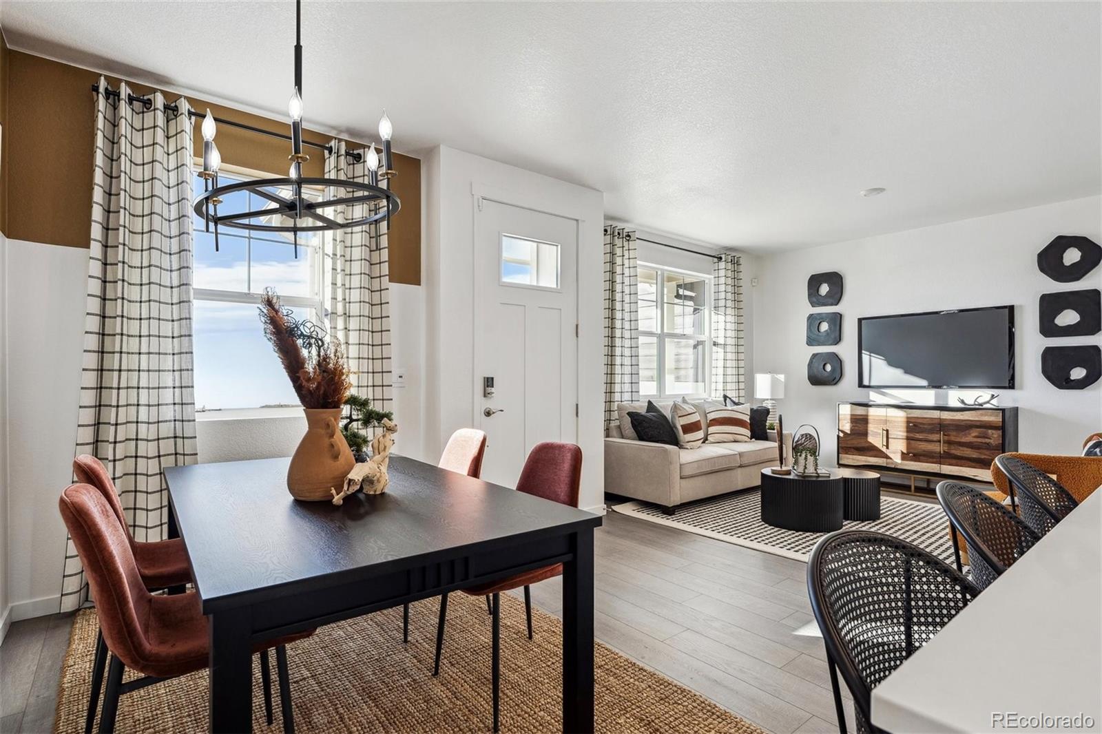 MLS Image #12 for 932  logan peak way,berthoud, Colorado