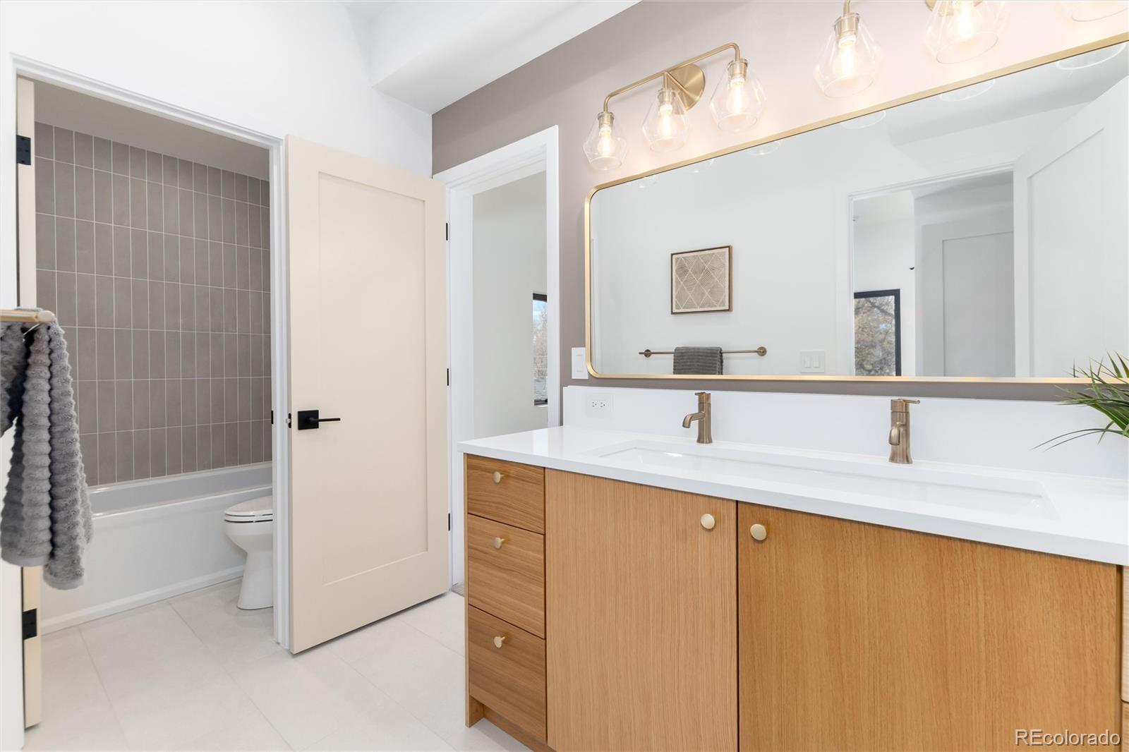 MLS Image #34 for 1781 s marion street,denver, Colorado