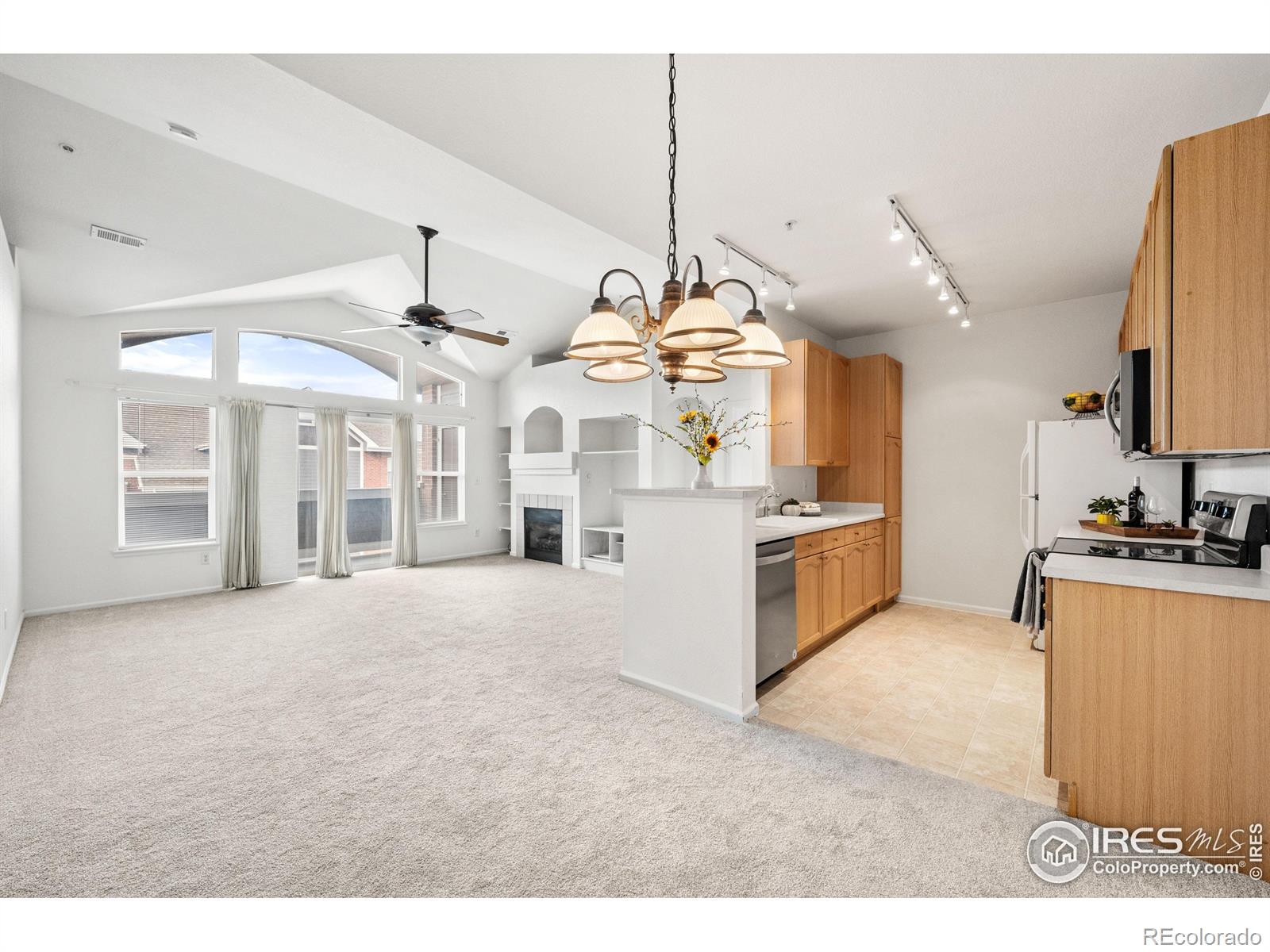 MLS Image #4 for 14211 e 1st drive 308,aurora, Colorado