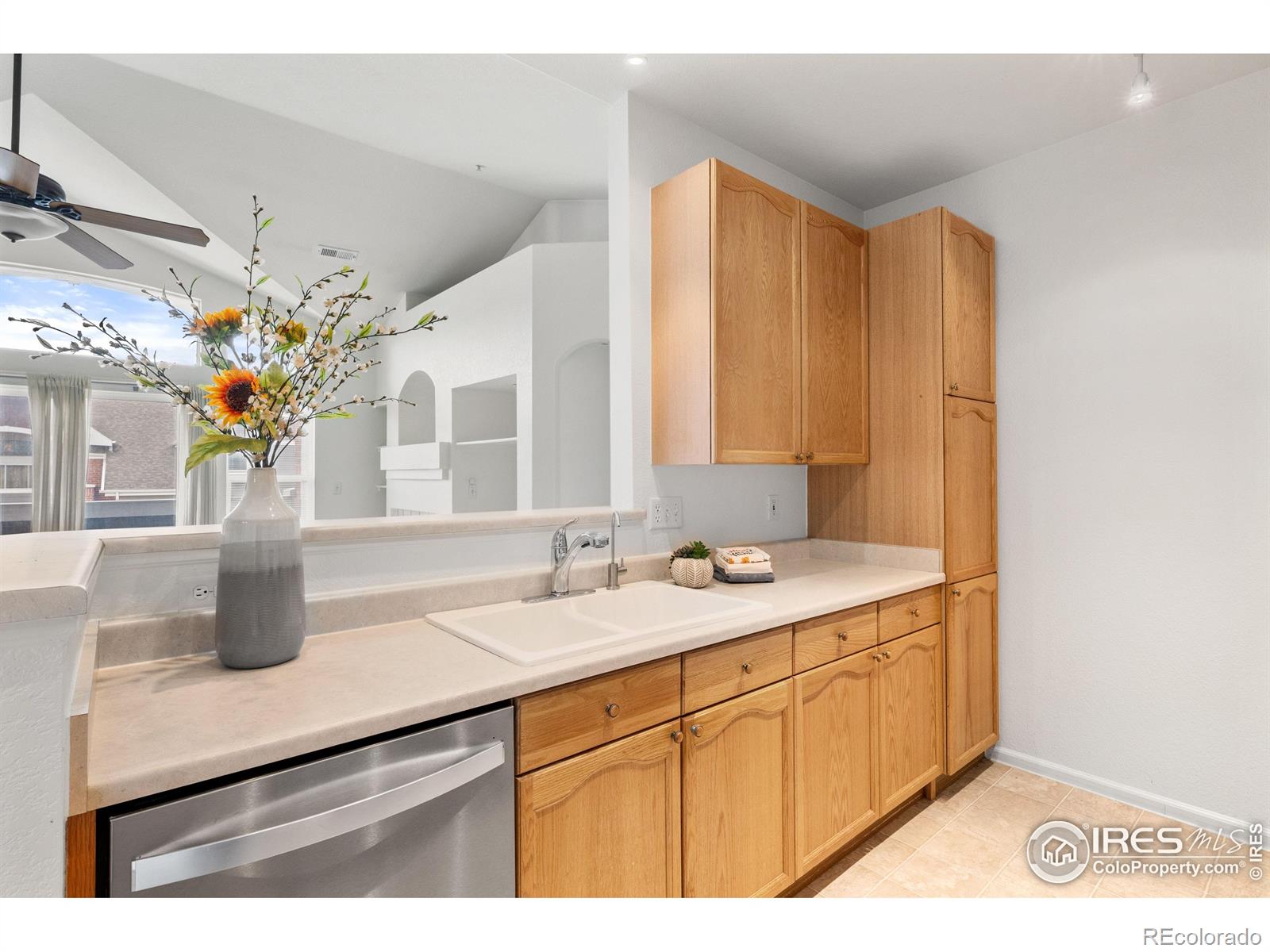 MLS Image #7 for 14211 e 1st drive 308,aurora, Colorado
