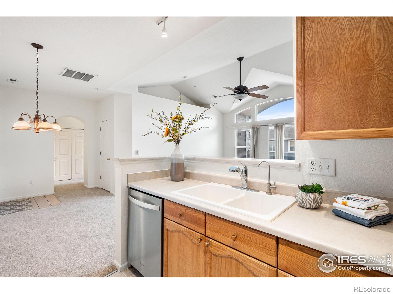 MLS Image #9 for 14211 e 1st drive 308,aurora, Colorado