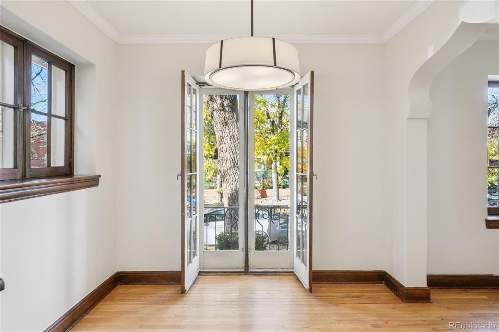 MLS Image #10 for 1050 n washington street 101,denver, Colorado