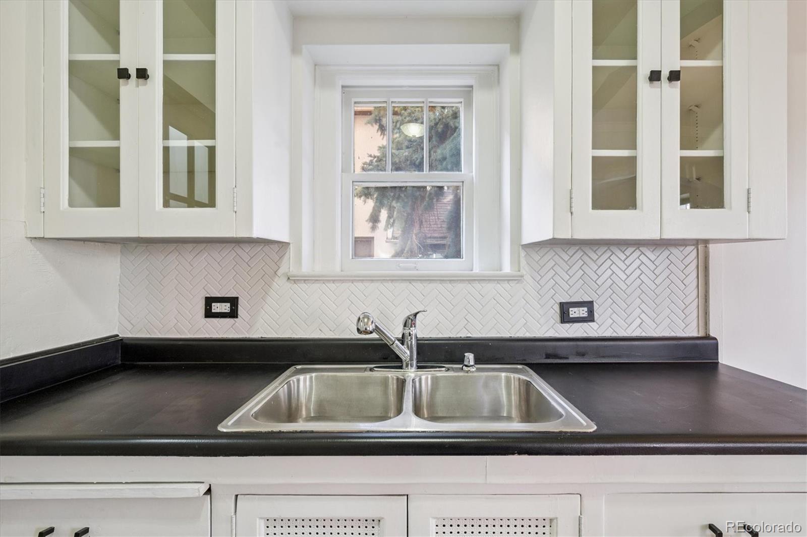 MLS Image #15 for 1050 n washington street 101,denver, Colorado