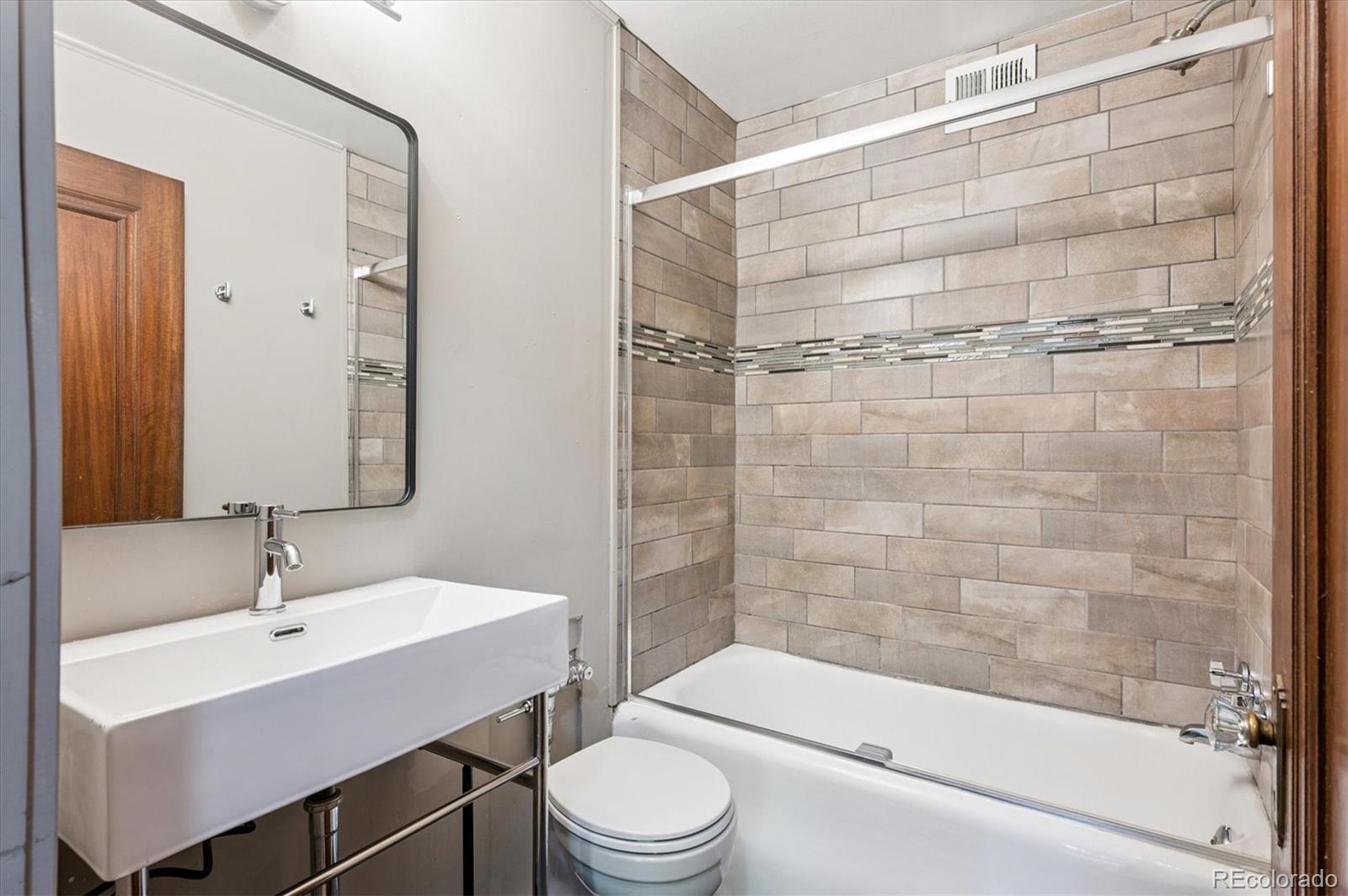MLS Image #16 for 1050 n washington street 101,denver, Colorado
