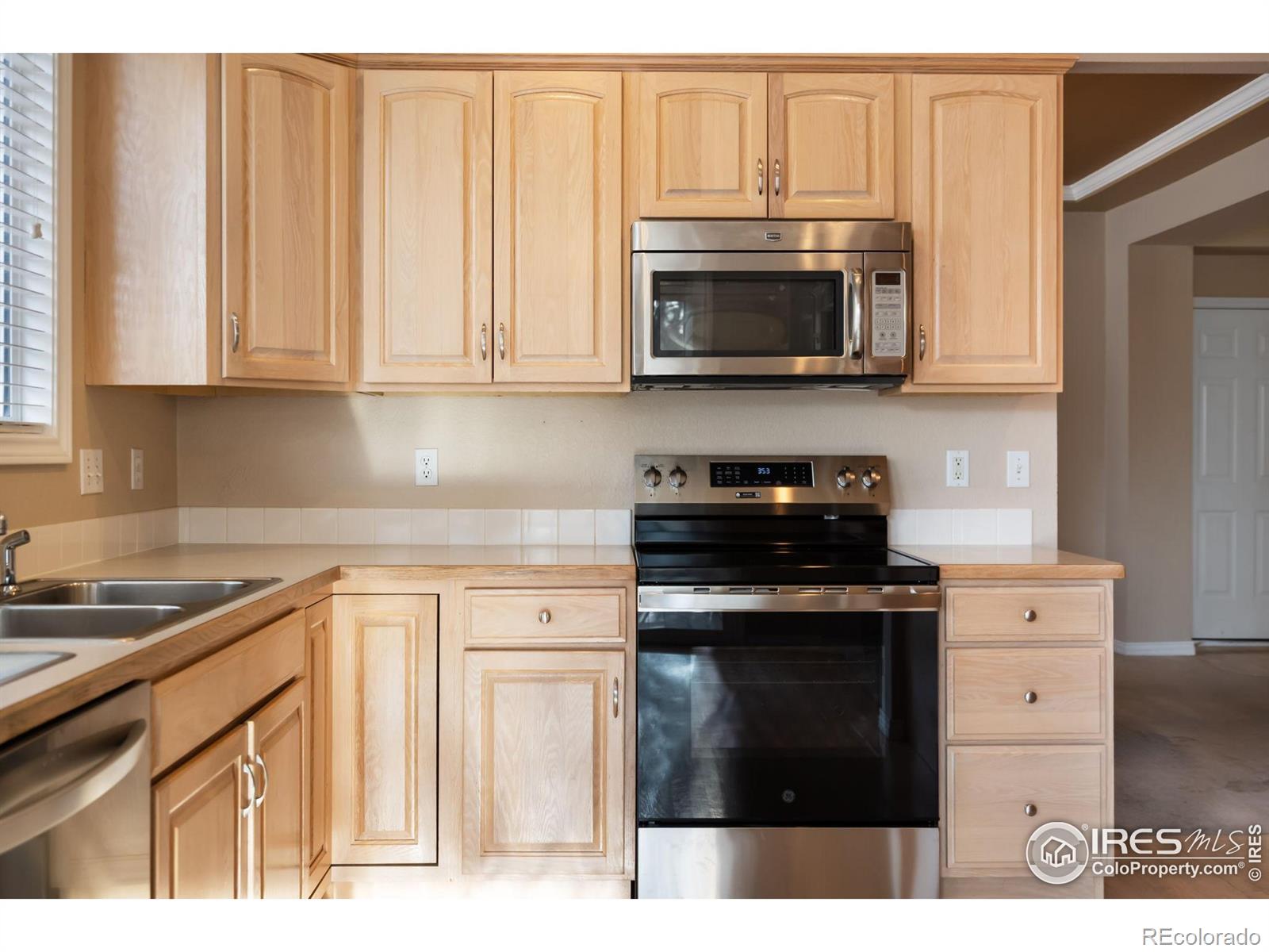 MLS Image #6 for 950  southridge greens boulevard,fort collins, Colorado