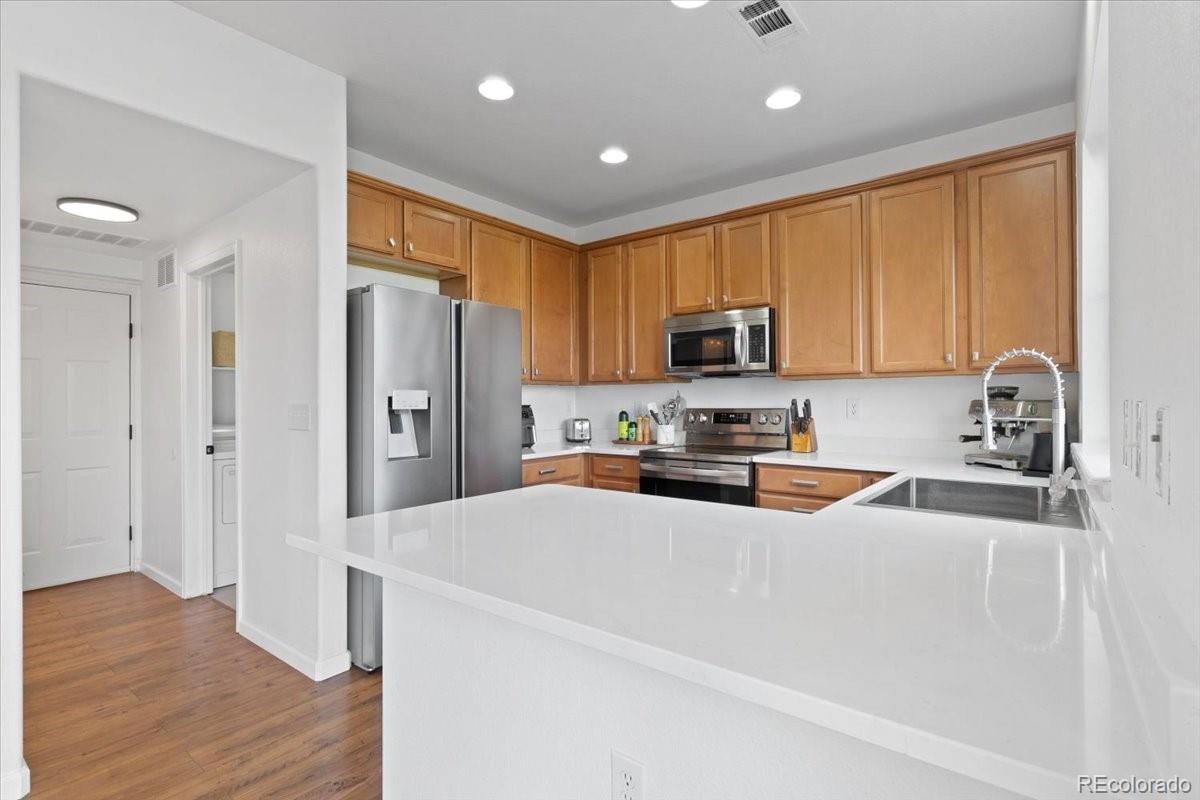 MLS Image #6 for 12992  grant circle,thornton, Colorado