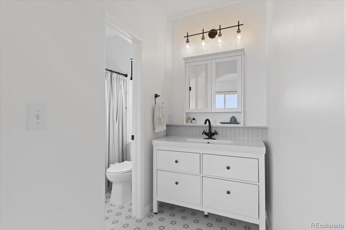 MLS Image #9 for 12992  grant circle,thornton, Colorado