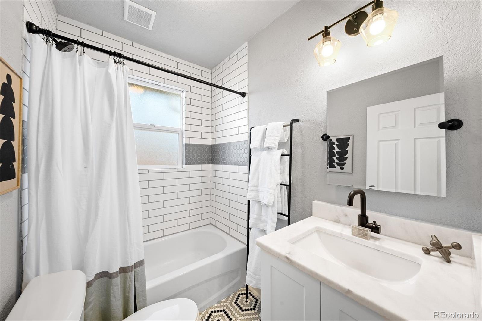 MLS Image #18 for 3790  newton street,denver, Colorado
