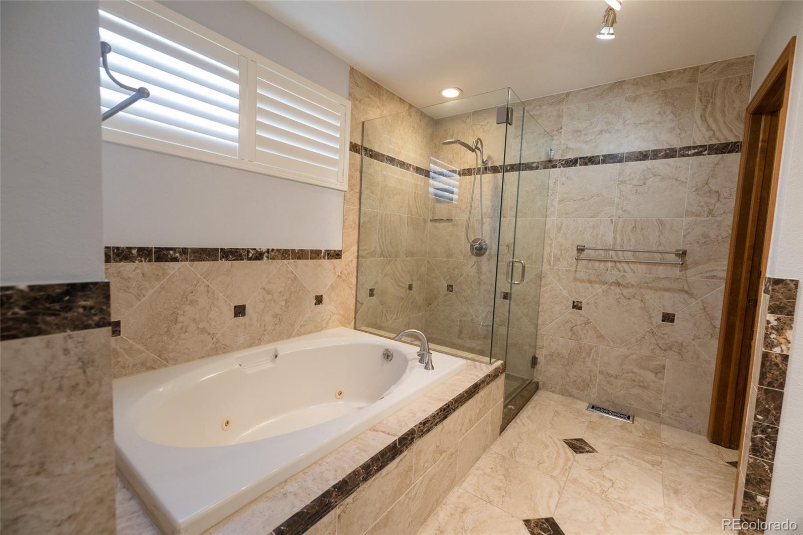 MLS Image #14 for 6021 w warren court,lakewood, Colorado