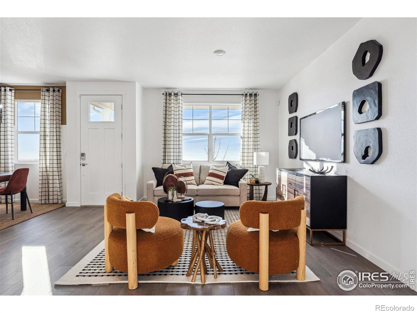 MLS Image #1 for 932  logan peak way,berthoud, Colorado