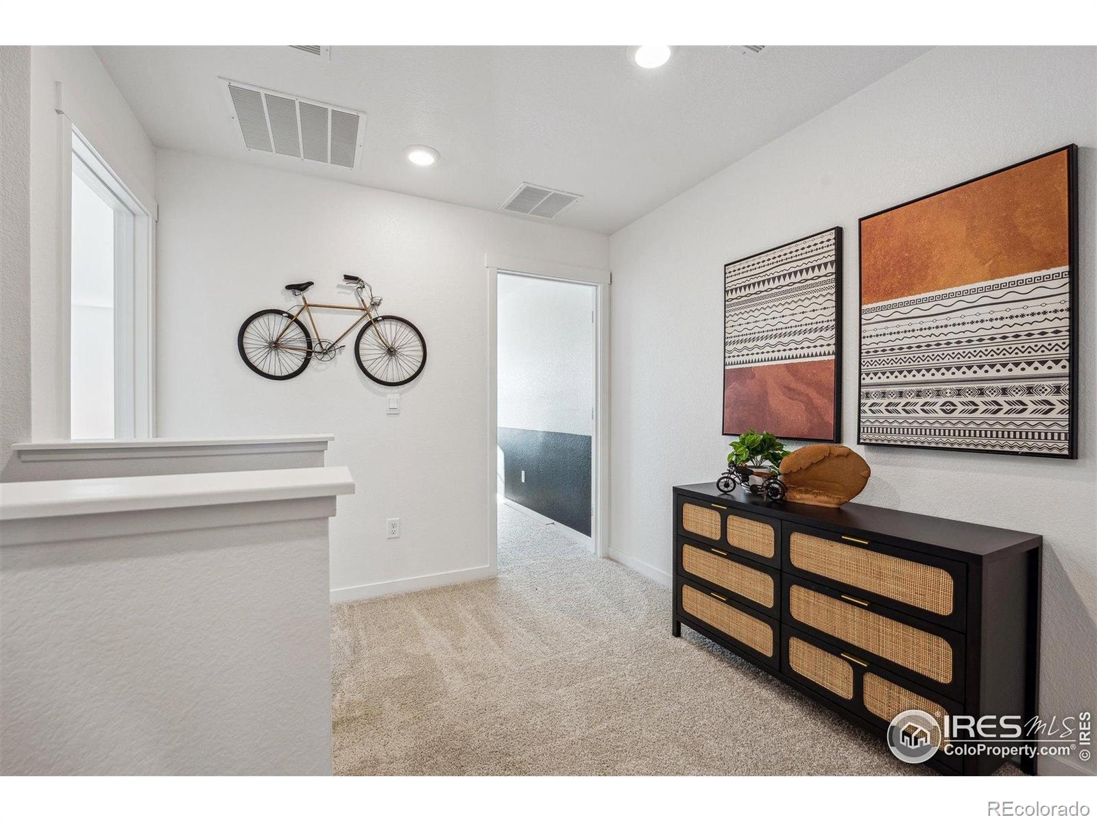 MLS Image #14 for 932  logan peak way,berthoud, Colorado