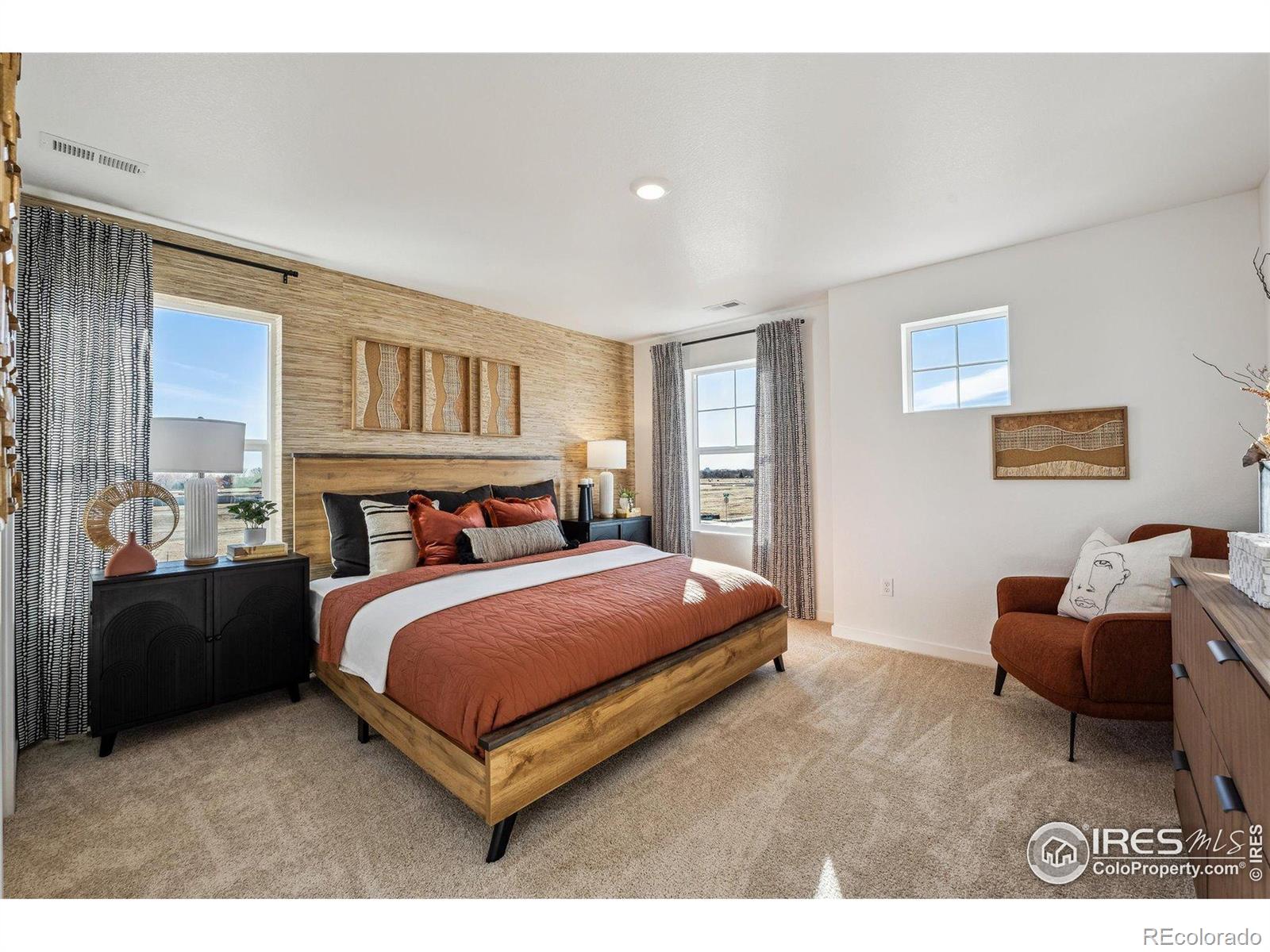 MLS Image #21 for 932  logan peak way,berthoud, Colorado