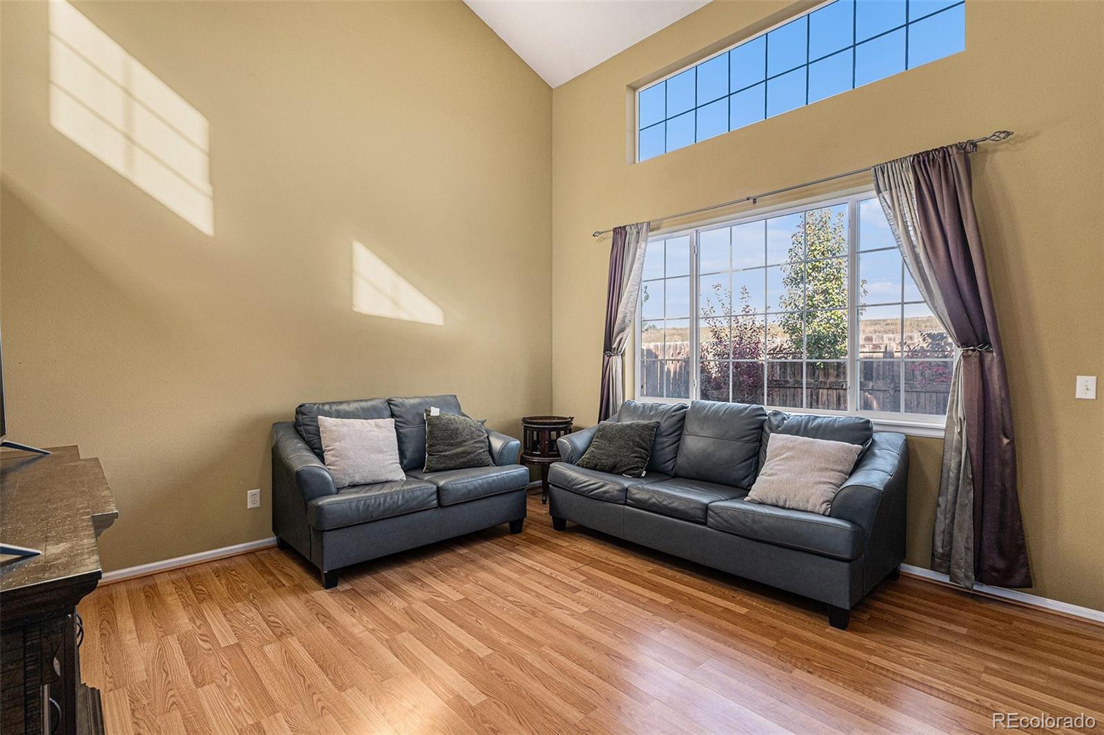 MLS Image #3 for 7432 s nucla street,aurora, Colorado