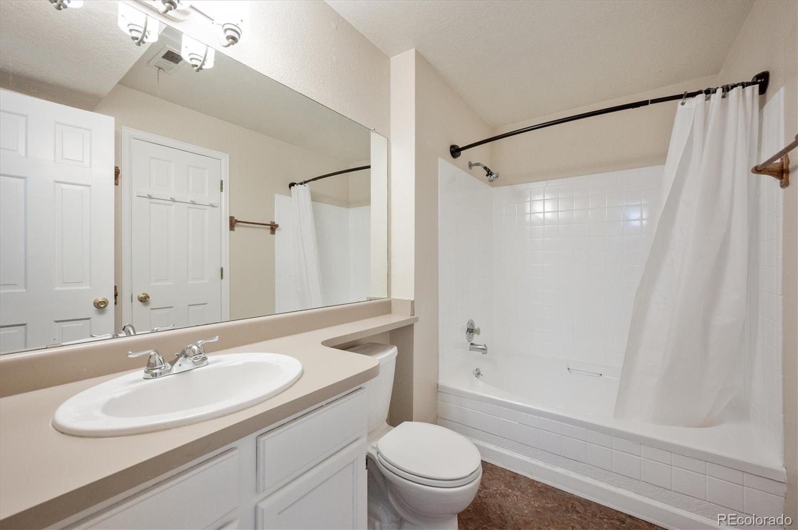 MLS Image #12 for 822 s vance street c,lakewood, Colorado