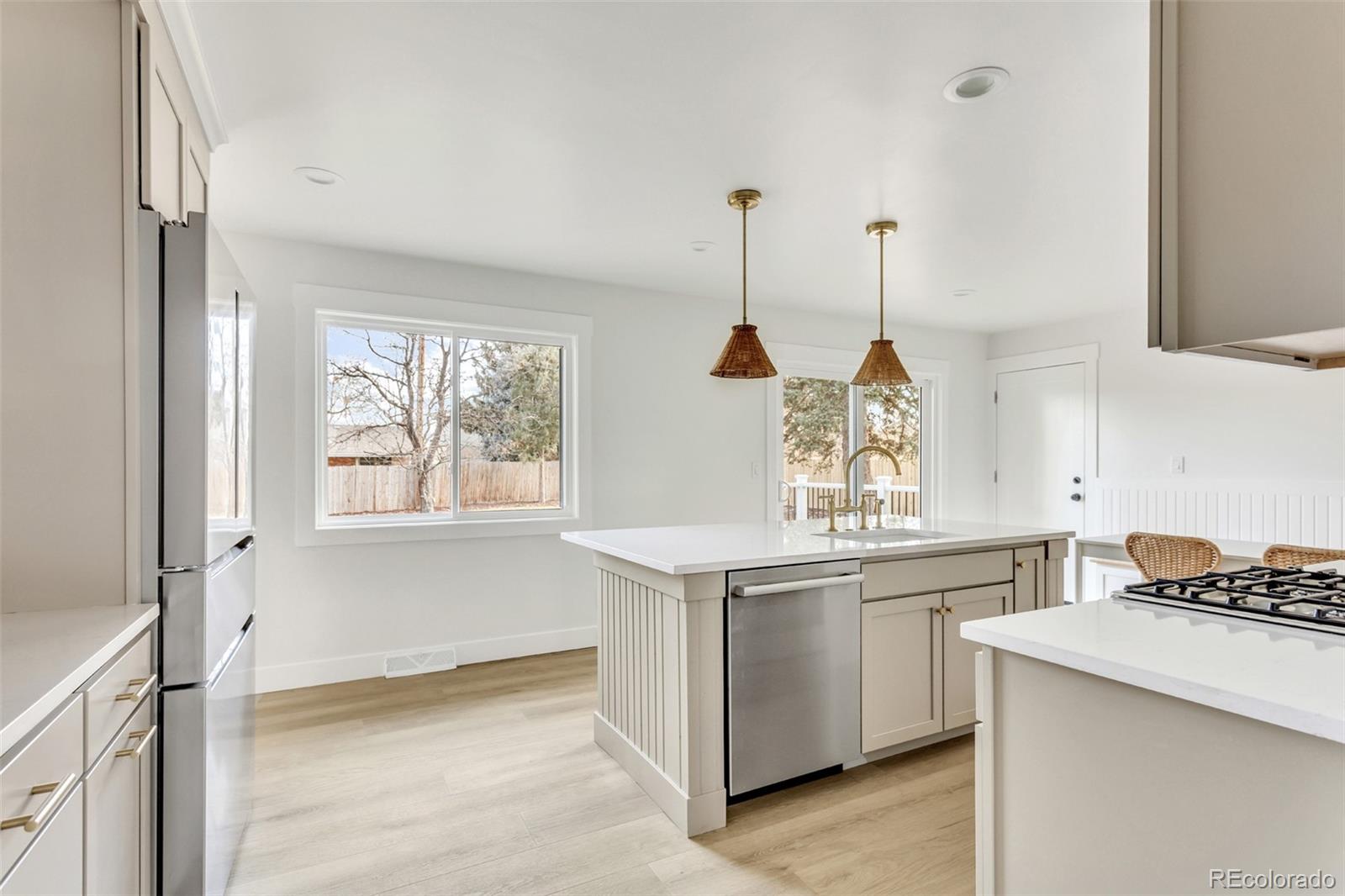 MLS Image #11 for 7652 s gallup court,littleton, Colorado
