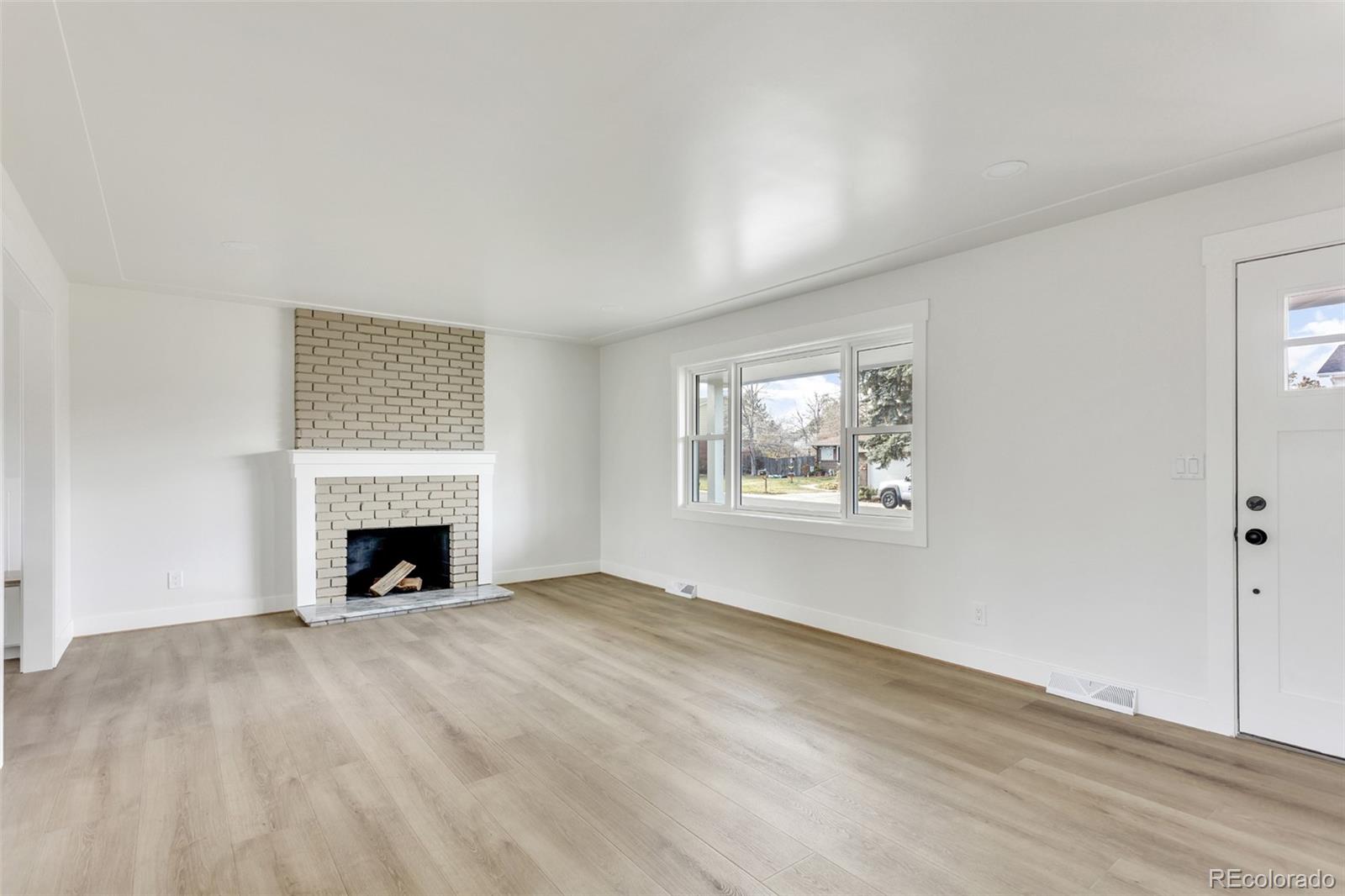 MLS Image #4 for 7652 s gallup court,littleton, Colorado