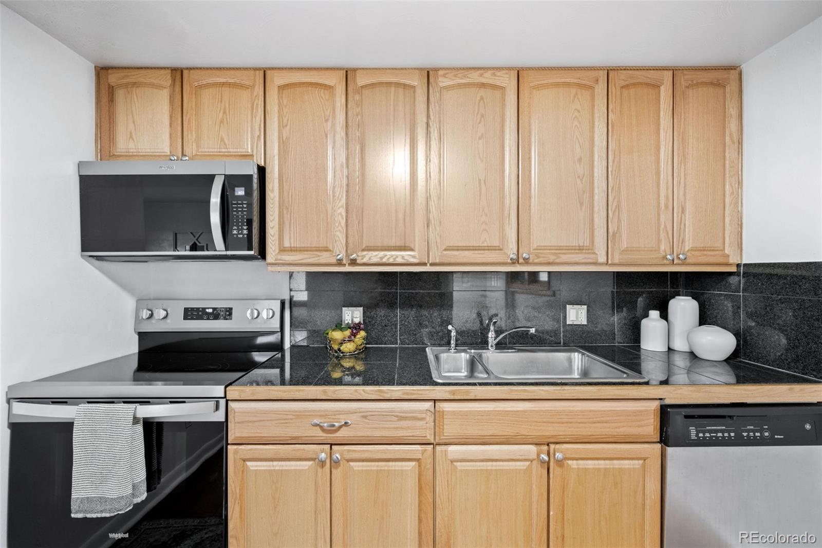 MLS Image #4 for 4831 e asbury avenue,denver, Colorado