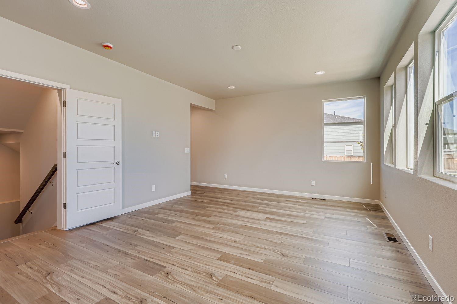 MLS Image #3 for 17382 e 91st avenue,commerce city, Colorado