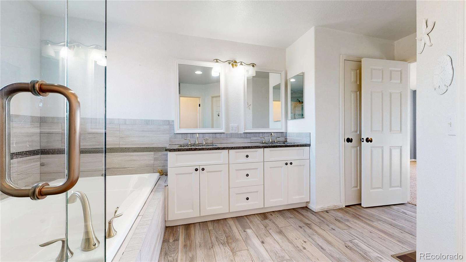 MLS Image #13 for 4015 s odessa street,aurora, Colorado