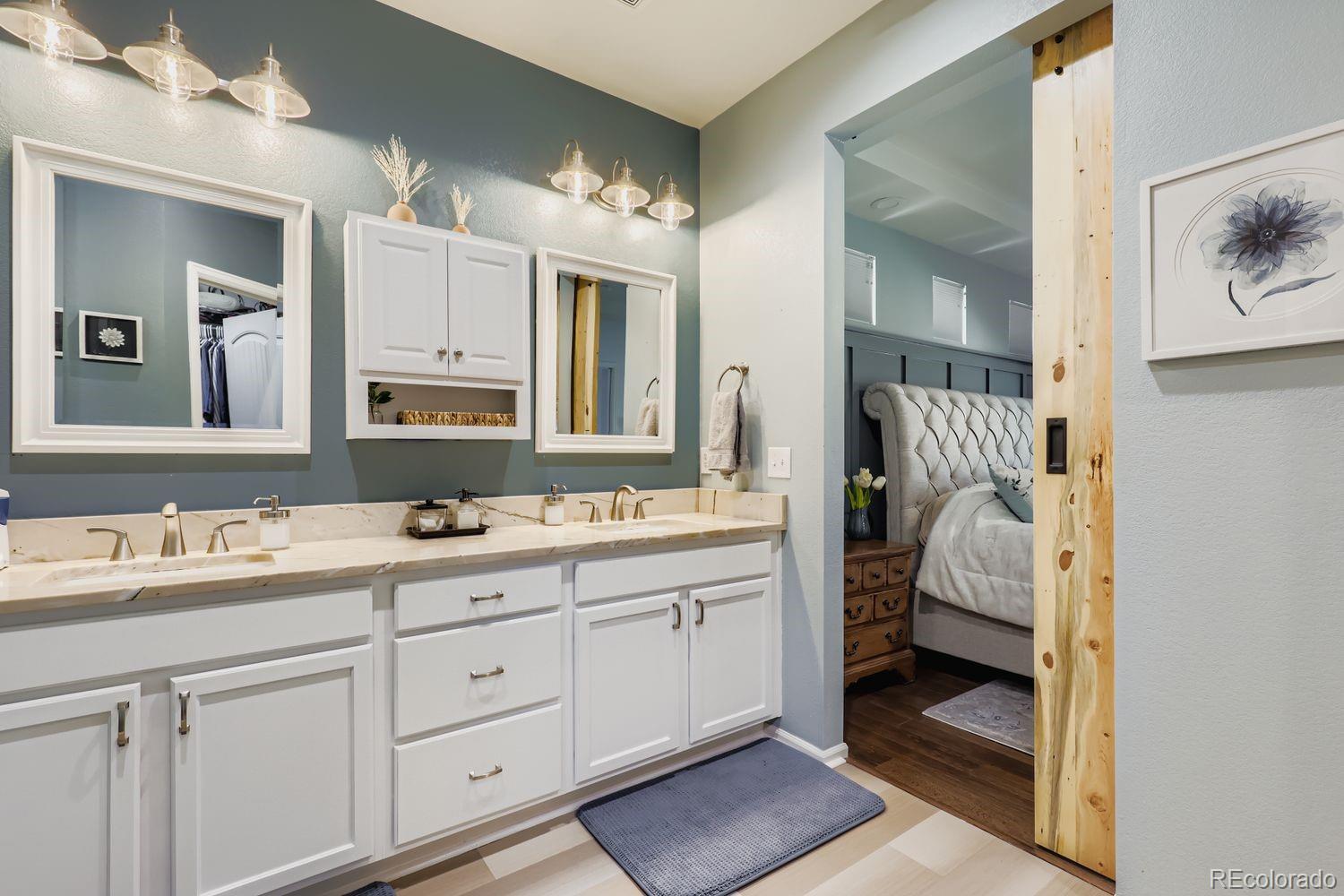 MLS Image #14 for 19601 e 53rd avenue,denver, Colorado