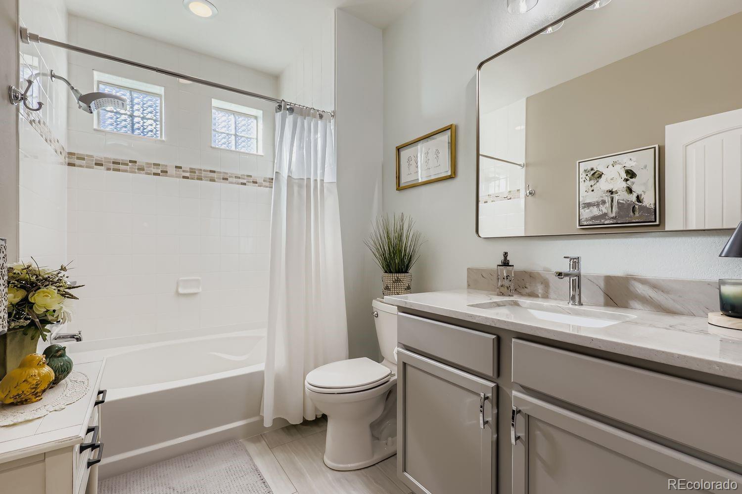 MLS Image #17 for 19601 e 53rd avenue,denver, Colorado