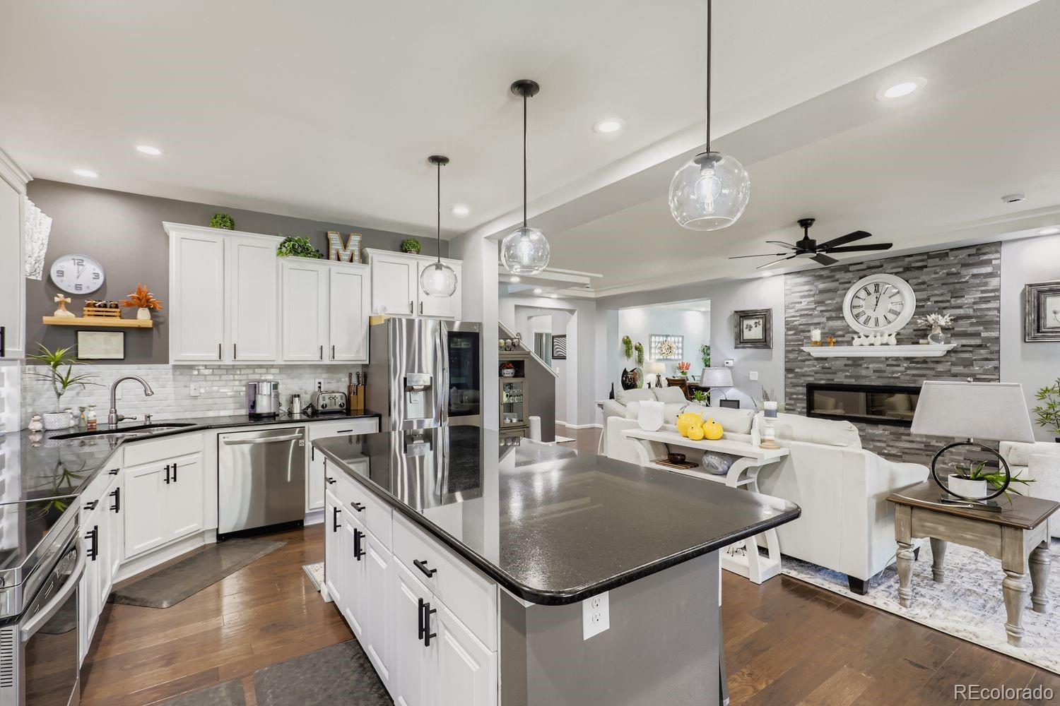 MLS Image #3 for 19601 e 53rd avenue,denver, Colorado
