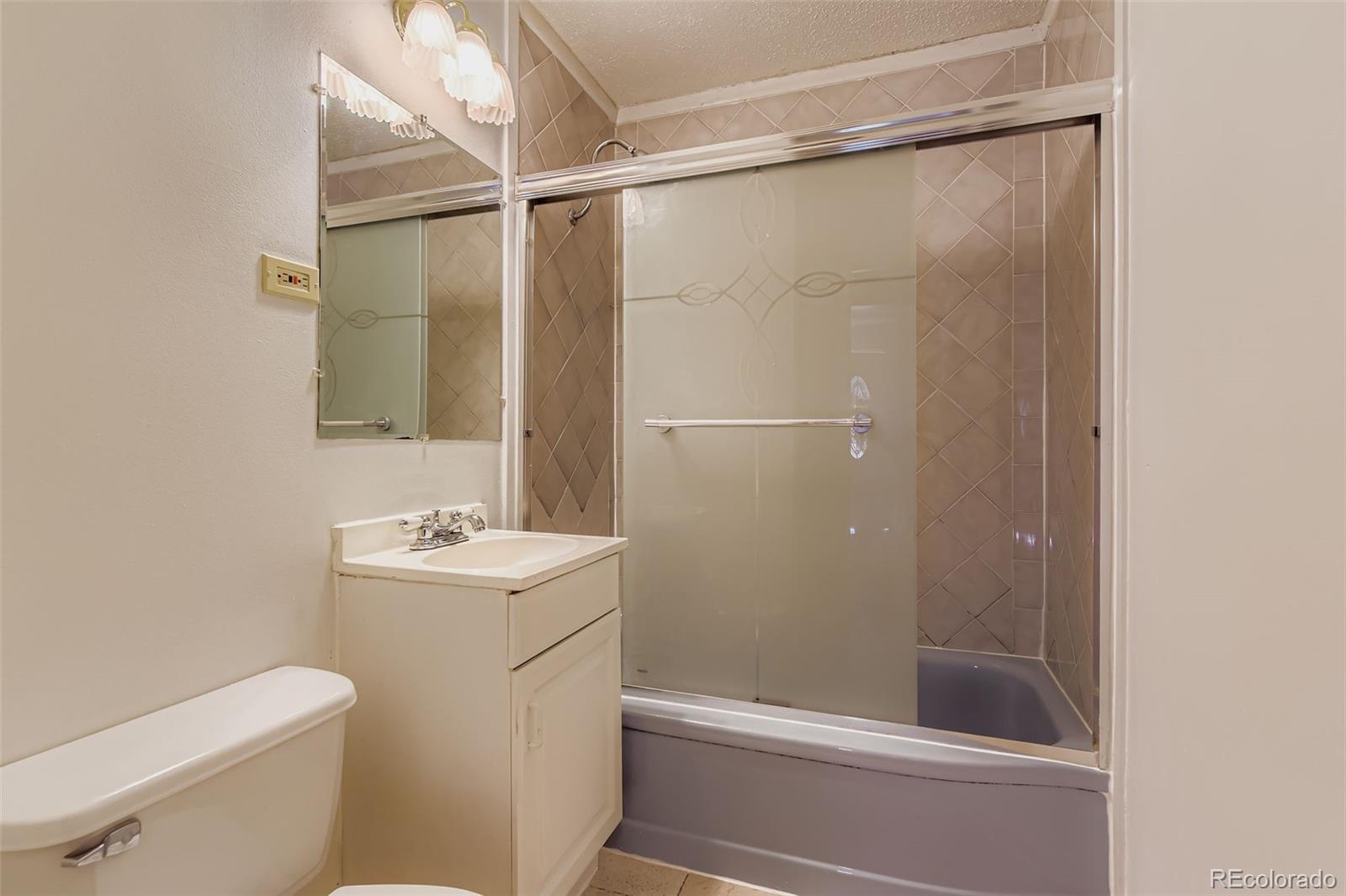 MLS Image #17 for 3425 w warren avenue,denver, Colorado