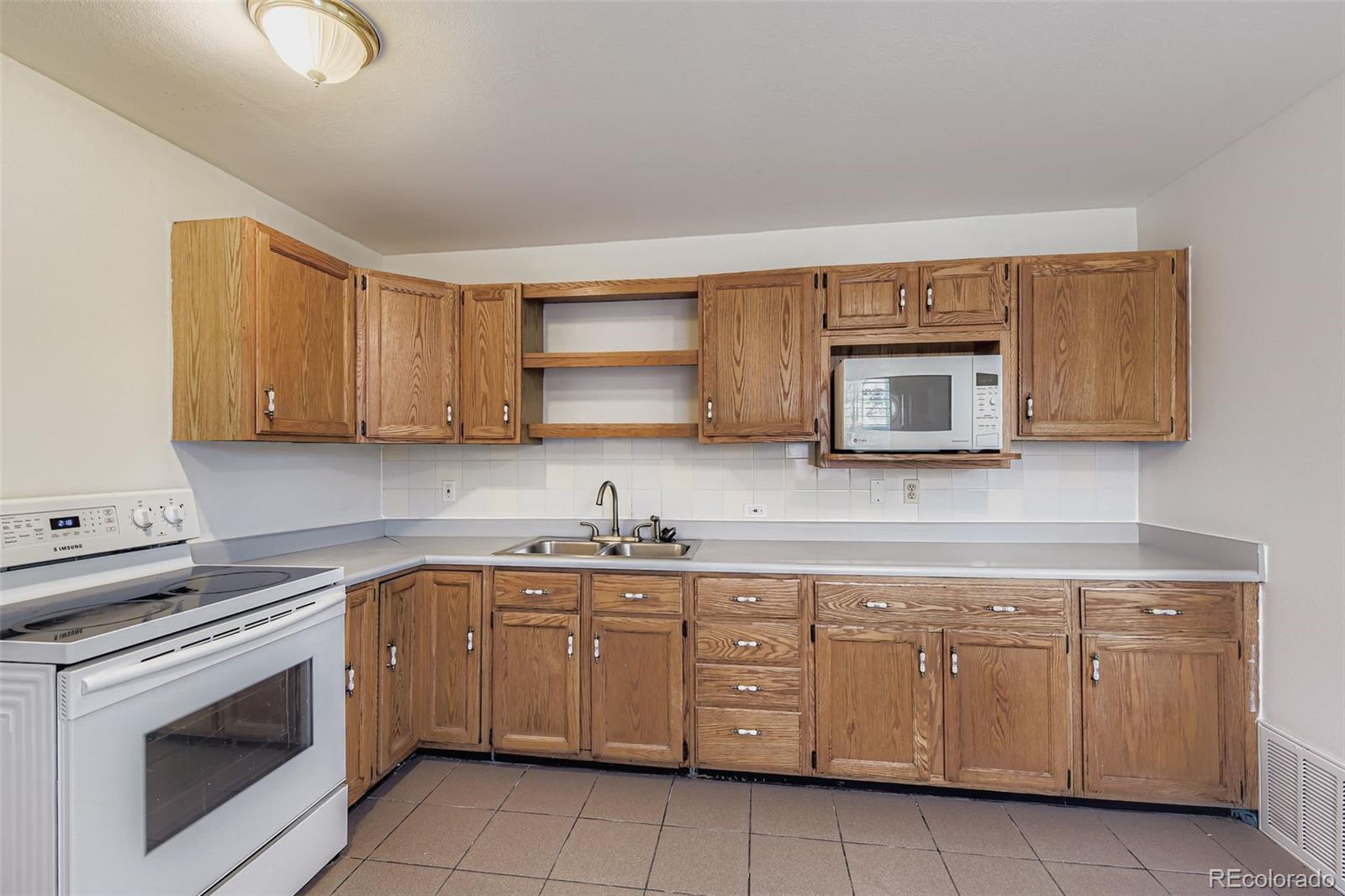 MLS Image #8 for 3425 w warren avenue,denver, Colorado