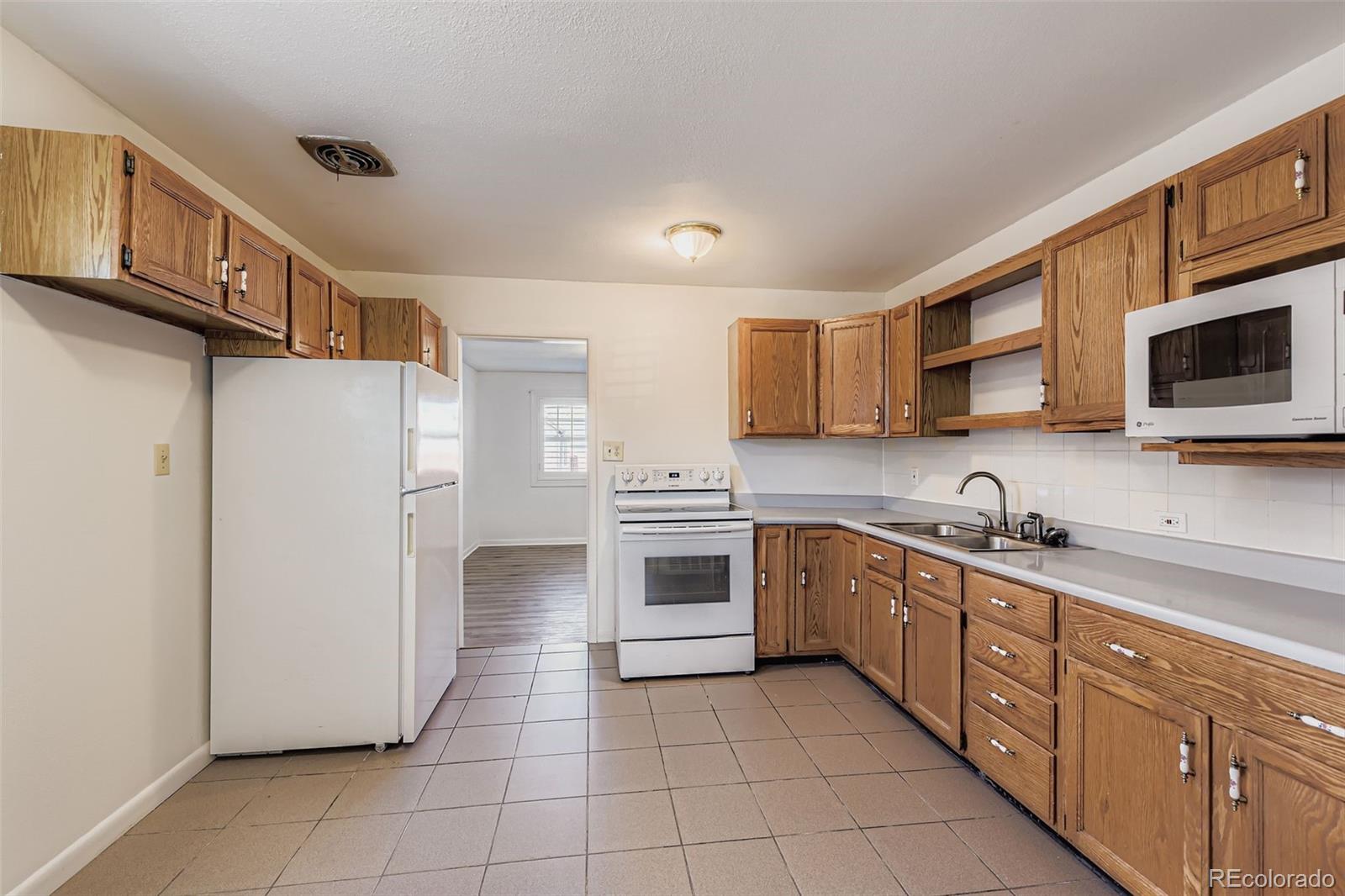MLS Image #9 for 3425 w warren avenue,denver, Colorado