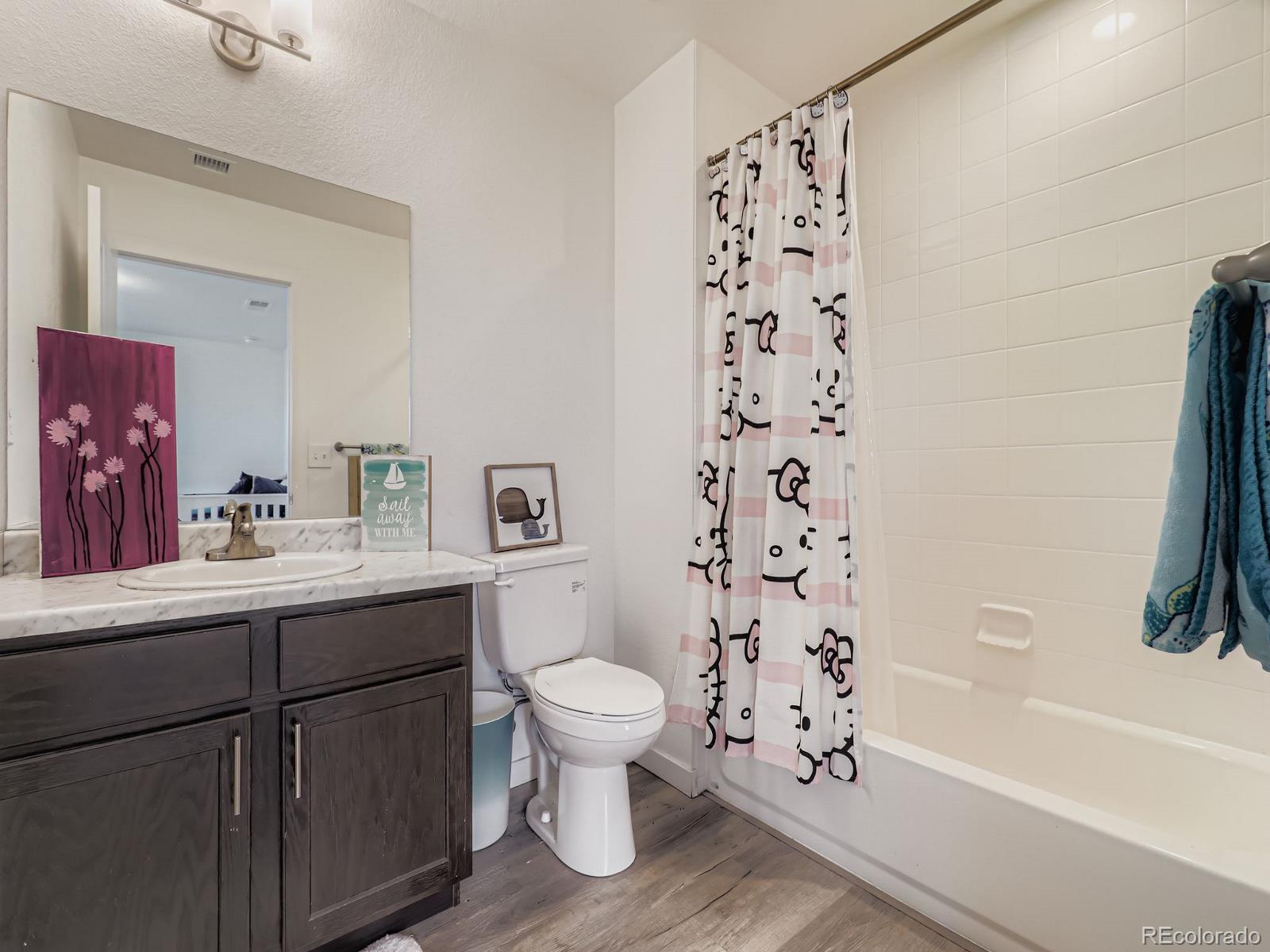 MLS Image #12 for 16090 e 53rd avenue,denver, Colorado
