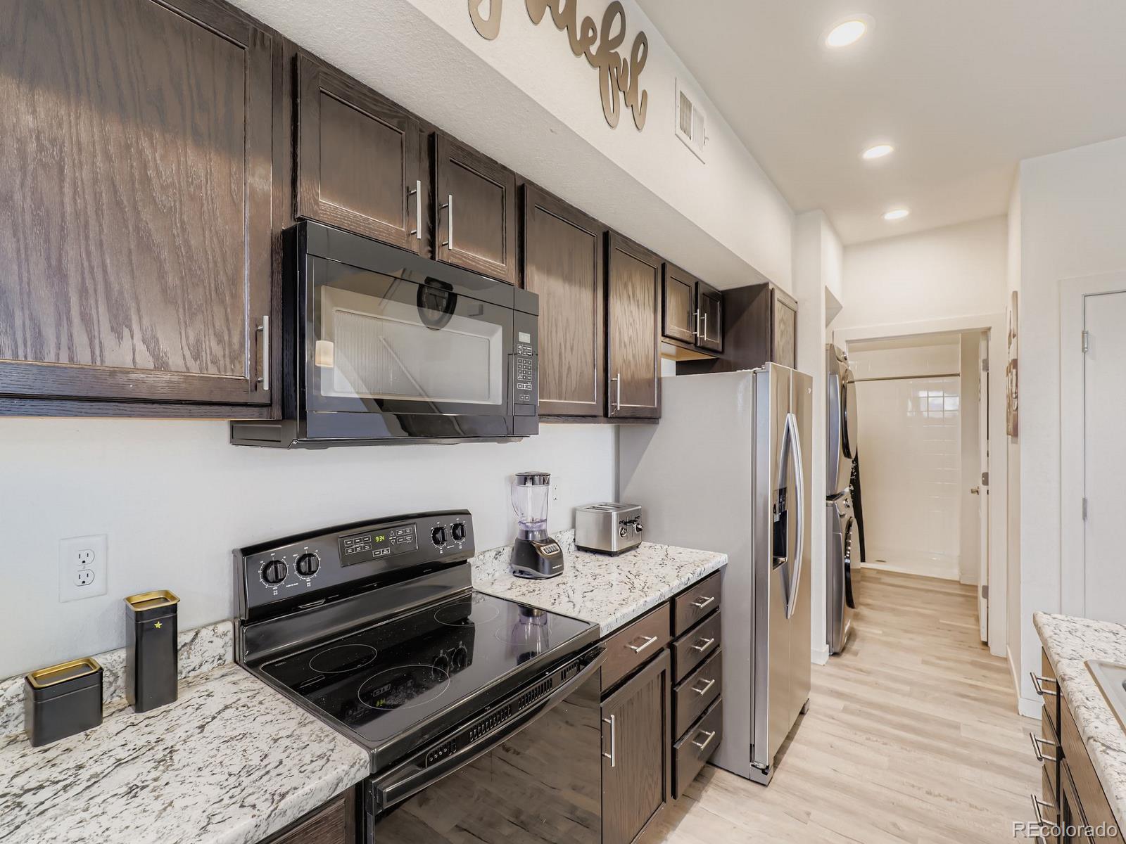 MLS Image #4 for 16090 e 53rd avenue,denver, Colorado