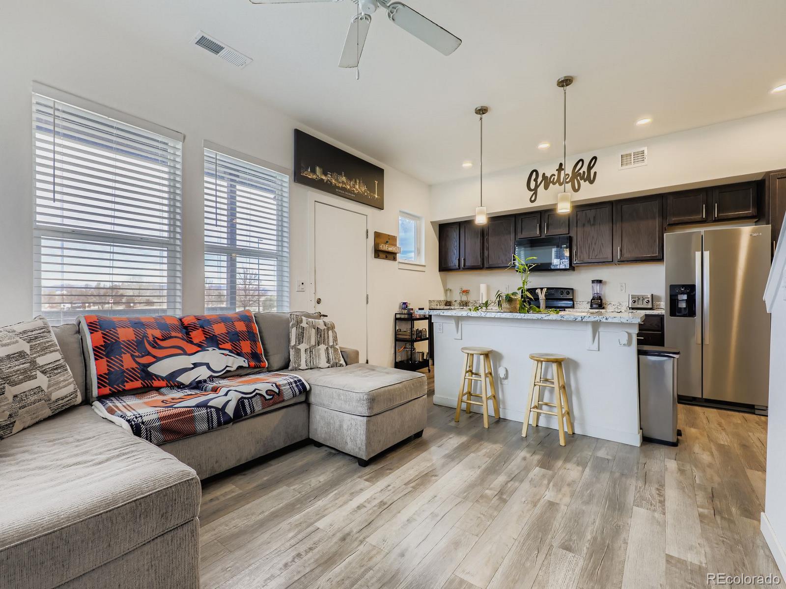 MLS Image #7 for 16090 e 53rd avenue,denver, Colorado