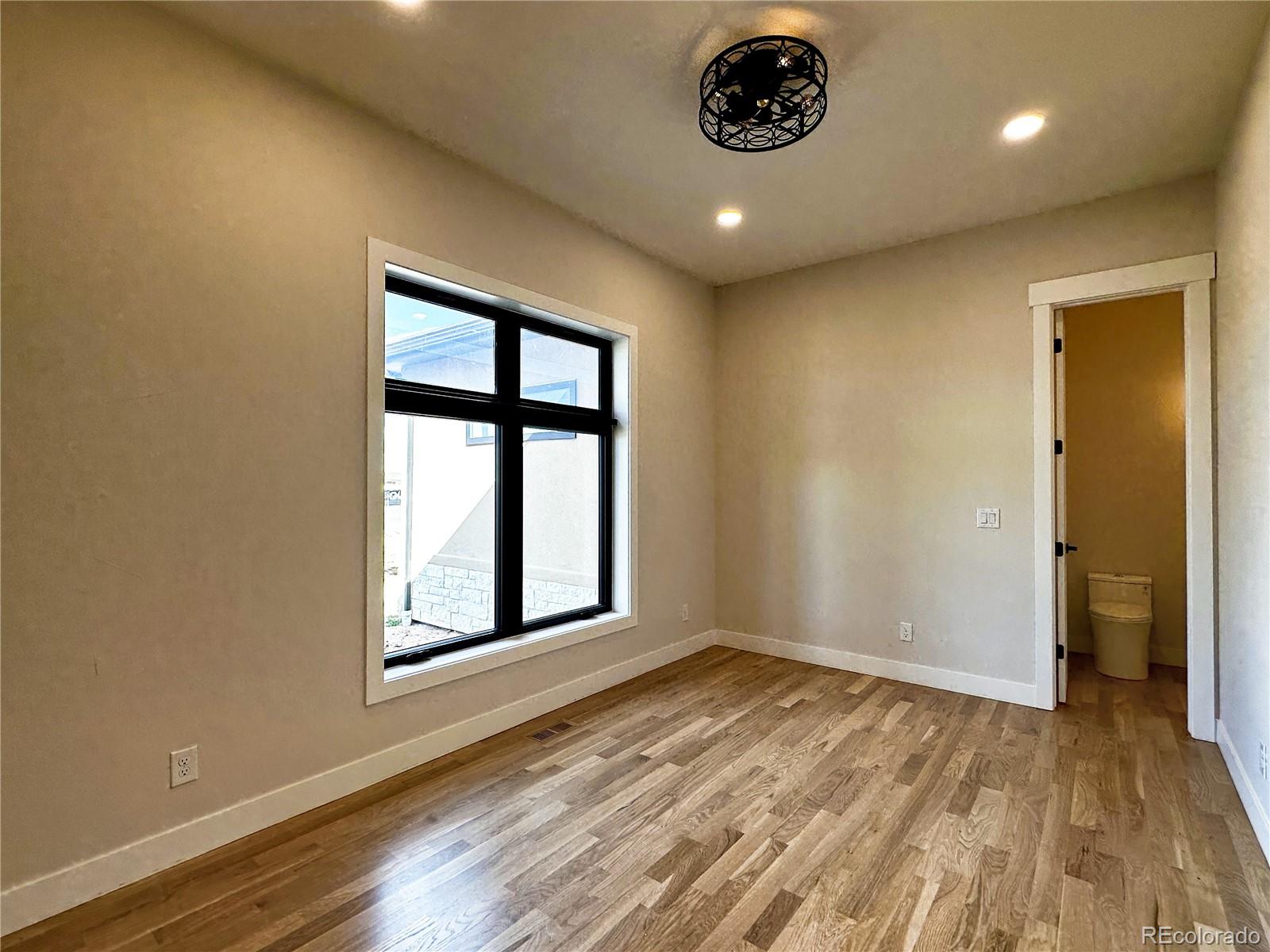 MLS Image #3 for 12967  woodridge drive,longmont, Colorado