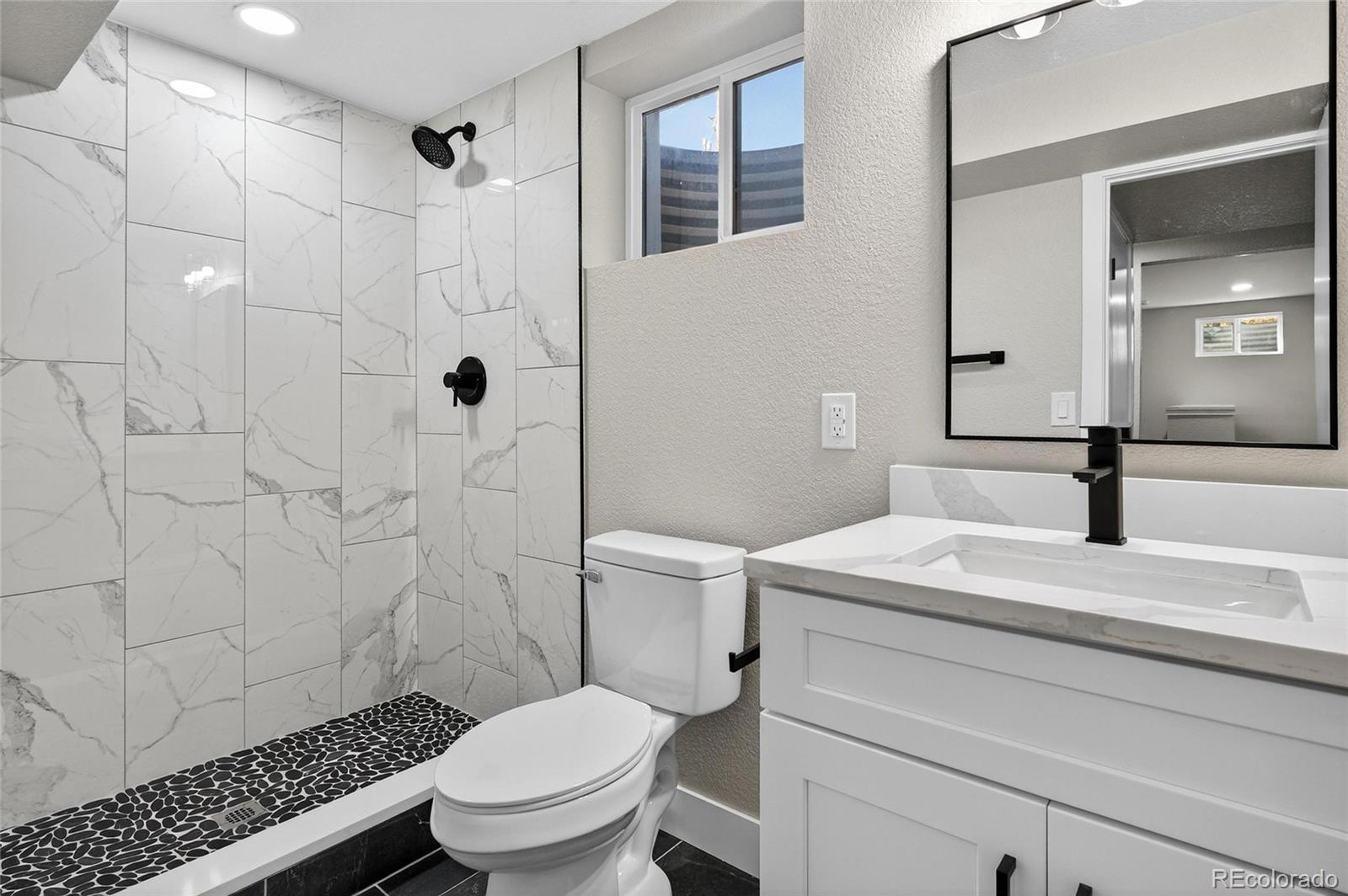 MLS Image #11 for 8329 e kenyon avenue,denver, Colorado