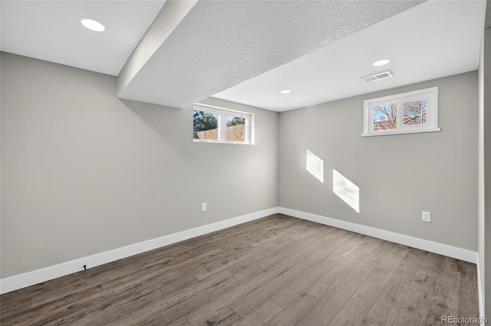 MLS Image #17 for 8329 e kenyon avenue,denver, Colorado