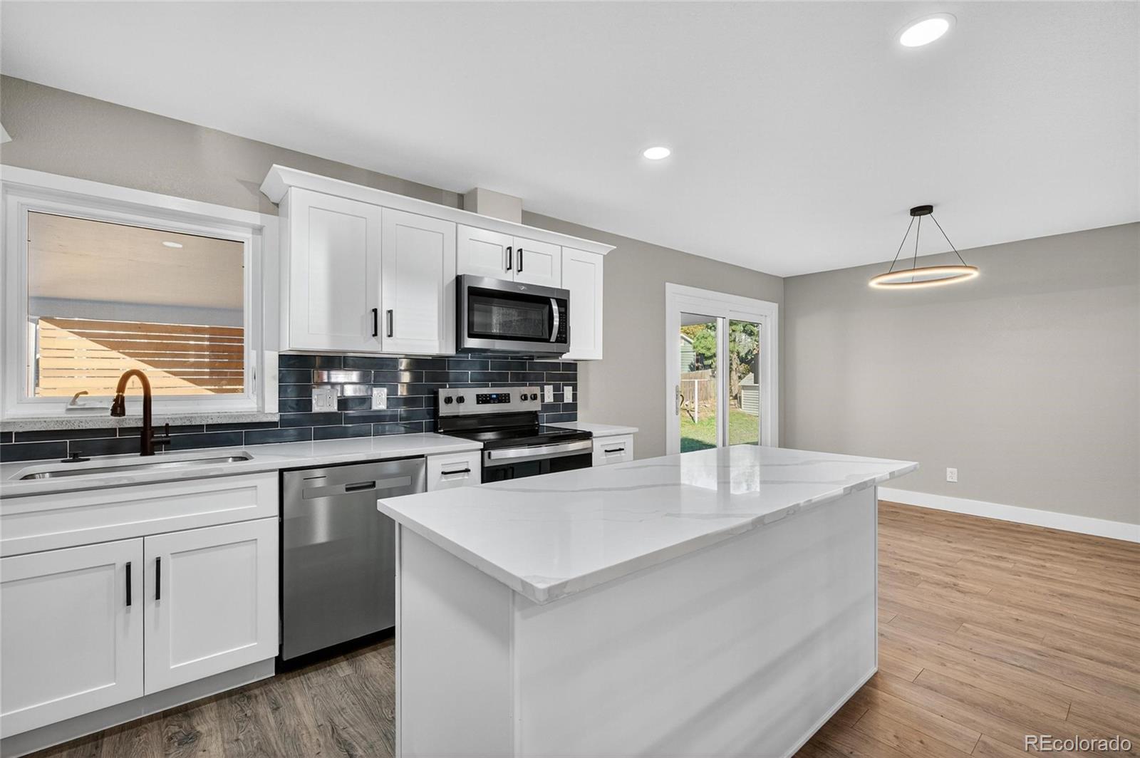 MLS Image #3 for 8329 e kenyon avenue,denver, Colorado