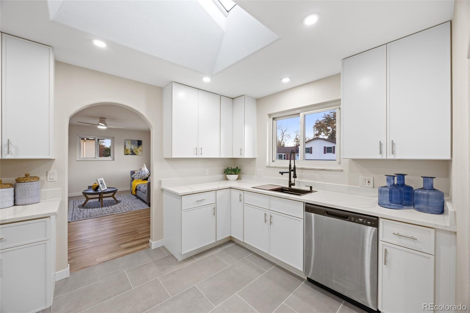 MLS Image #3 for 1061  phillips ,northglenn, Colorado
