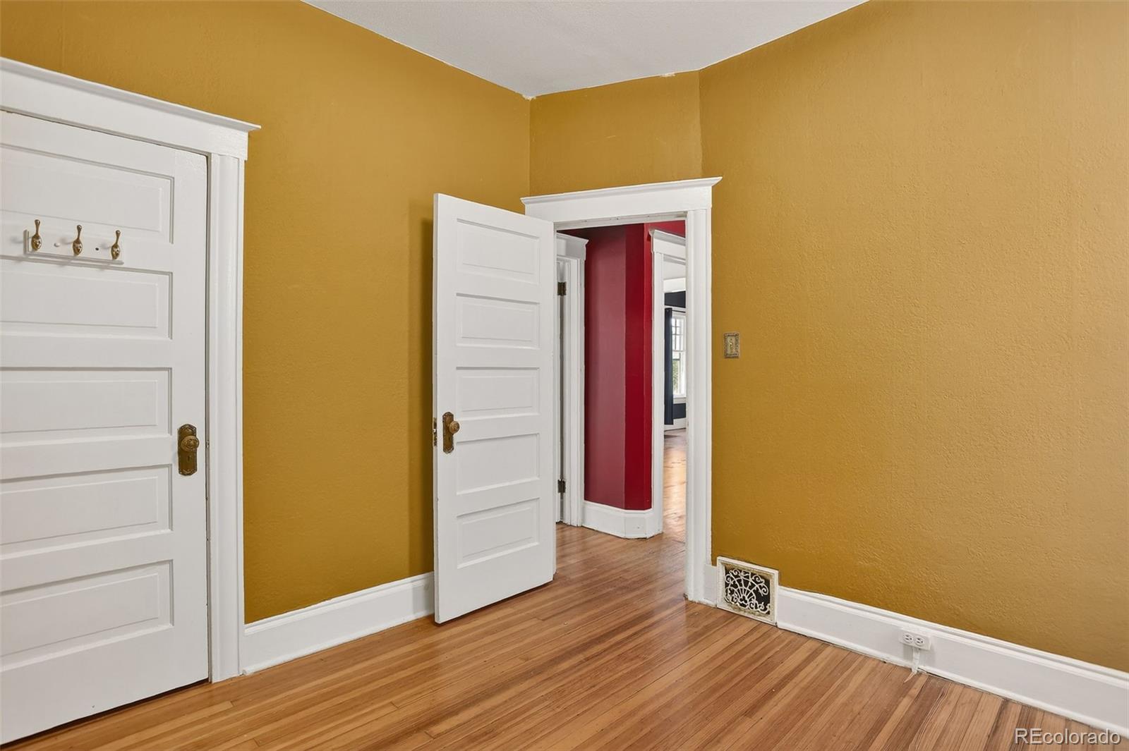 MLS Image #22 for 1161  elizabeth street,denver, Colorado