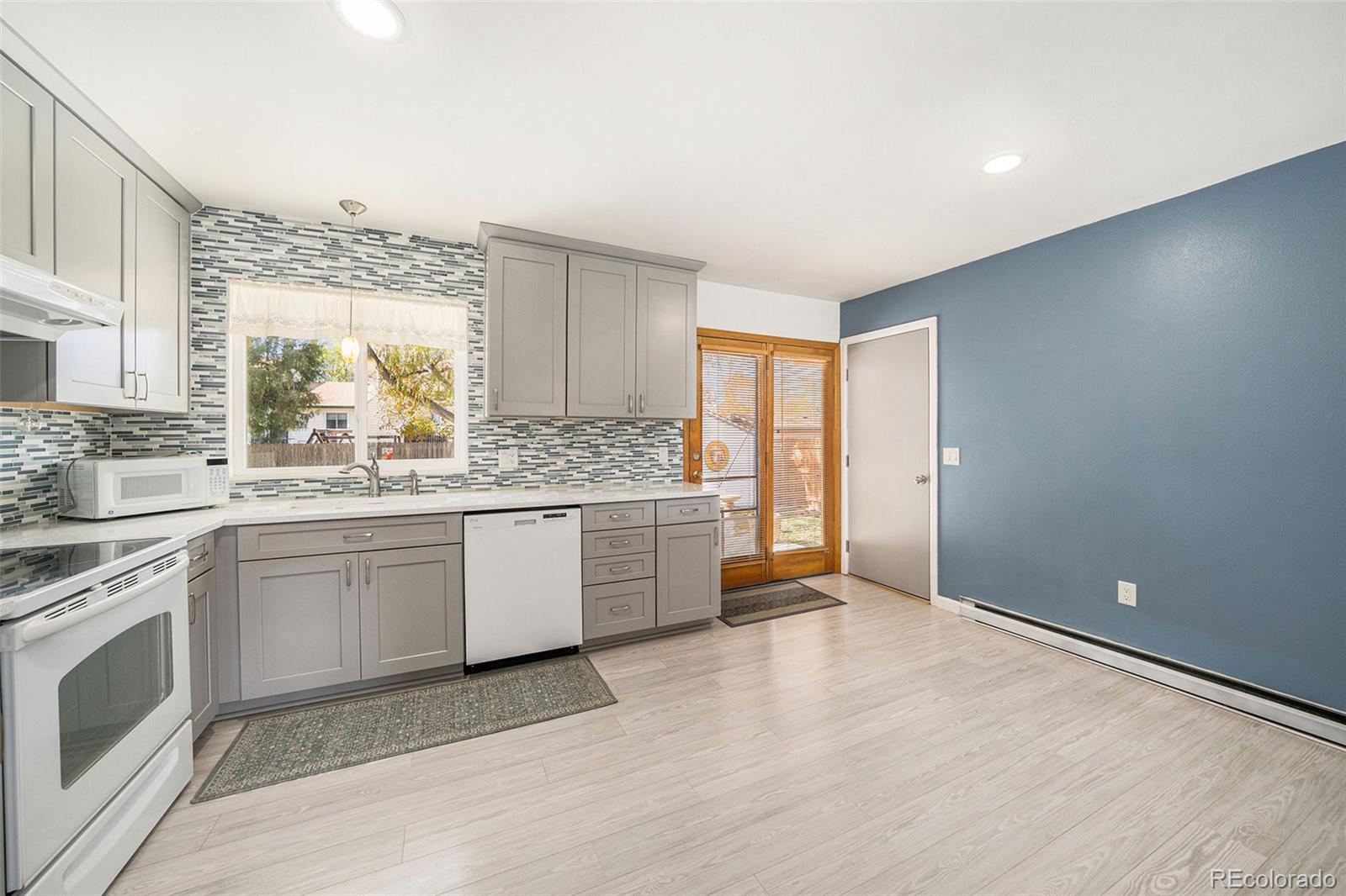 MLS Image #4 for 2131  bowen street,longmont, Colorado